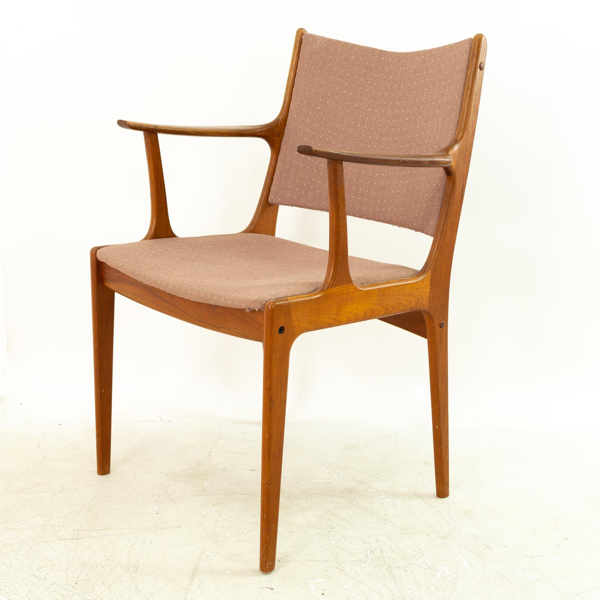 Johannes Andersen for Uldum Mobelfabrik Teak Dining Chairs, Set of 5 7