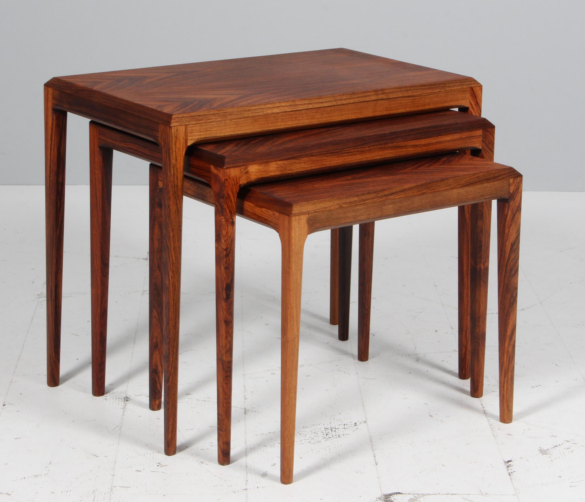 Johannes Andersen three nesting tabls in rosewood.

Made by CFC Silkeborg