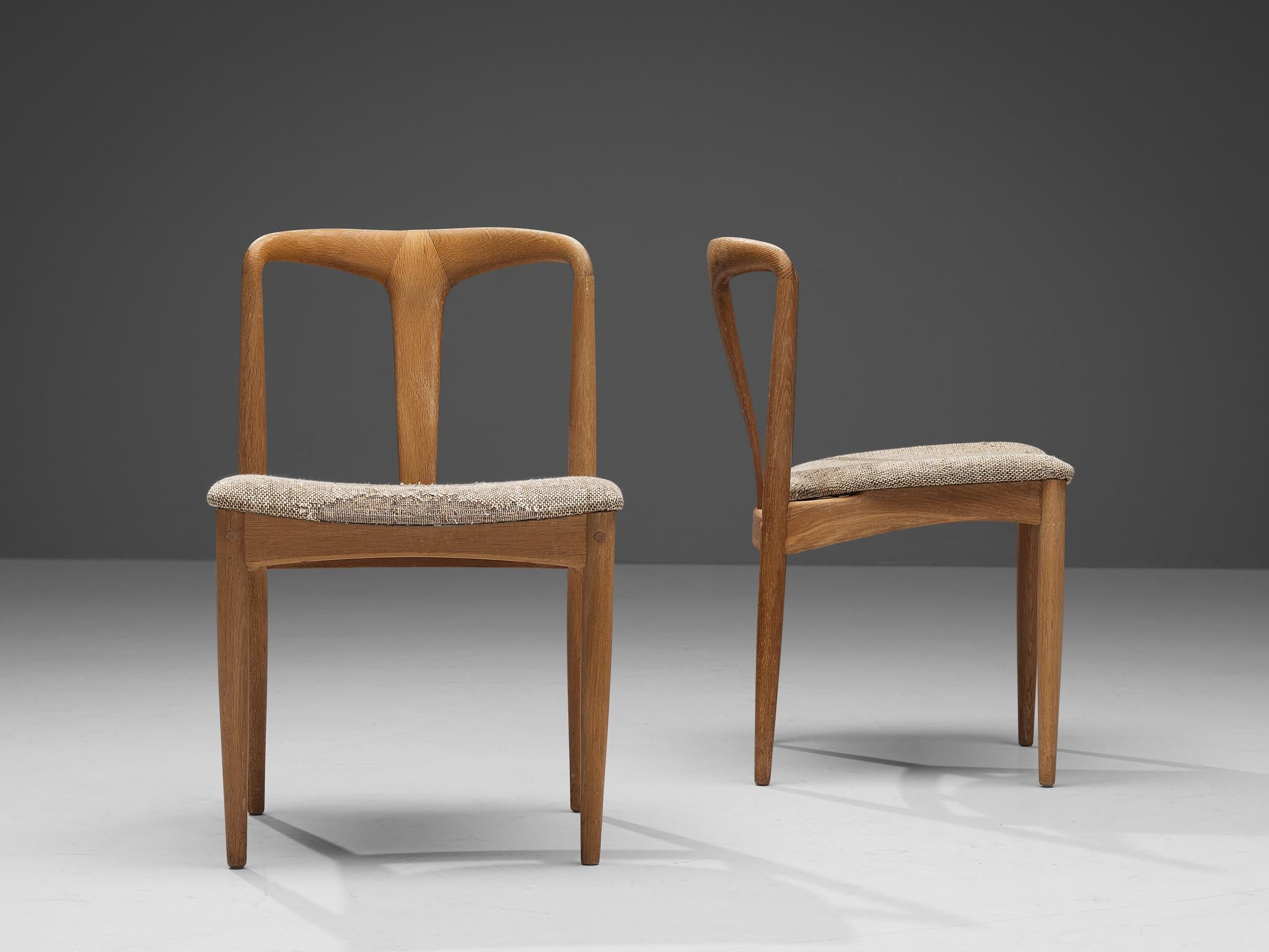 Danish Johannes Andersen Pair of 'Juliane' Dining Chairs in Solid Oak and Beige Fabric