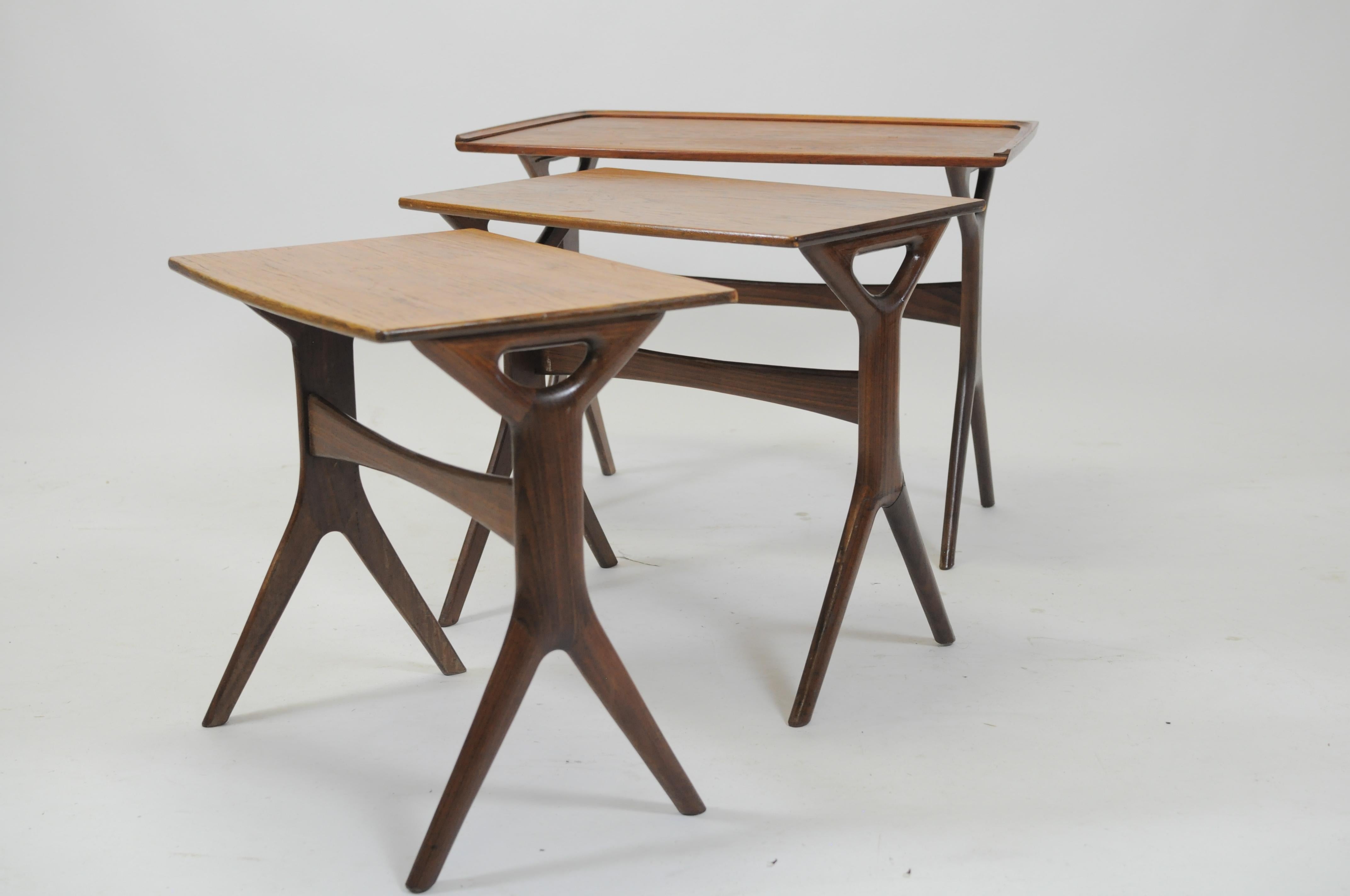 Johannes Andersen Restored and Refinished Teak Nesting Tables by CFC Silkeborg For Sale 4