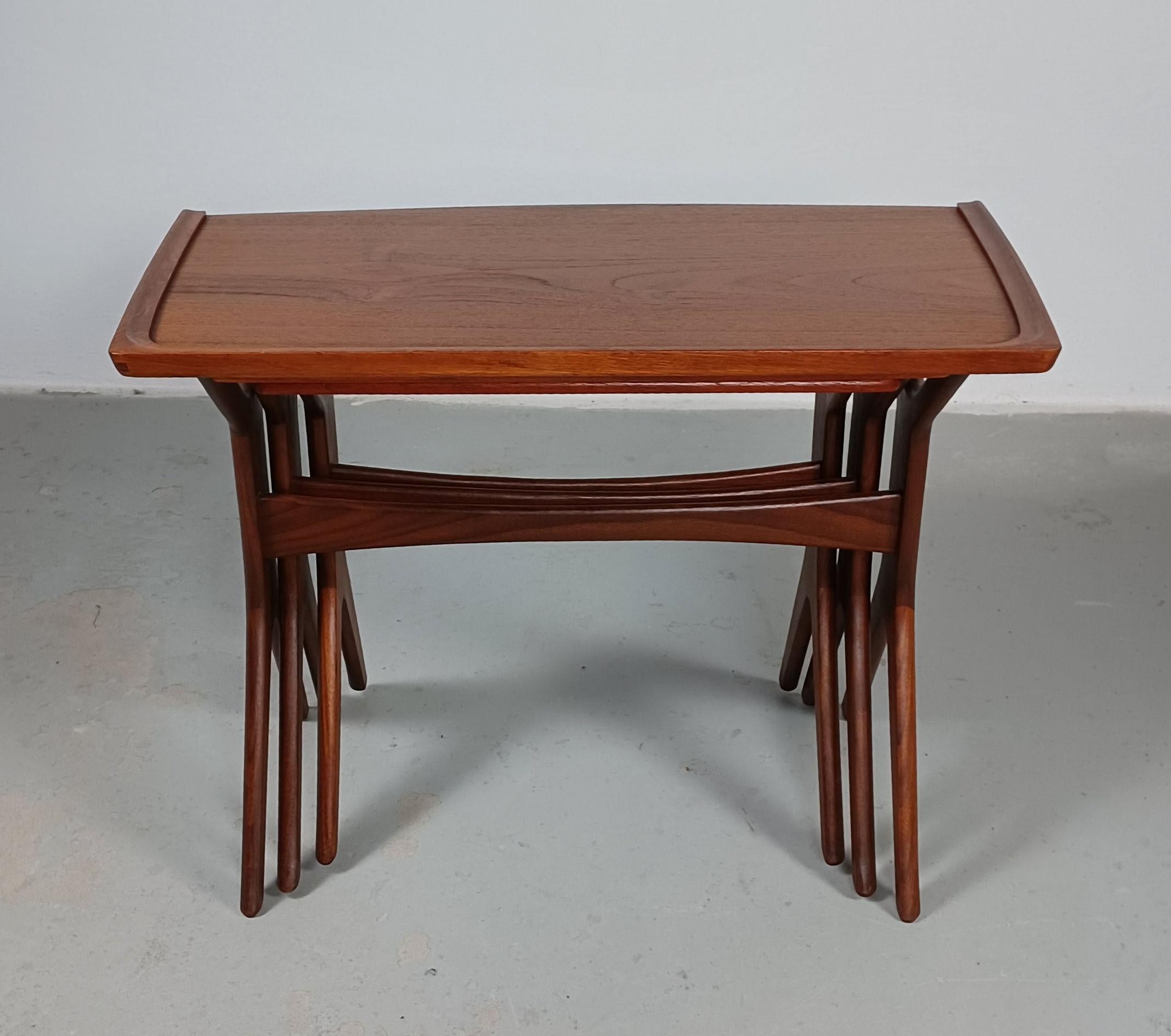 Johannes Andersen Restored and Refinished Teak Nesting Tables by CFC Silkeborg. For Sale 1