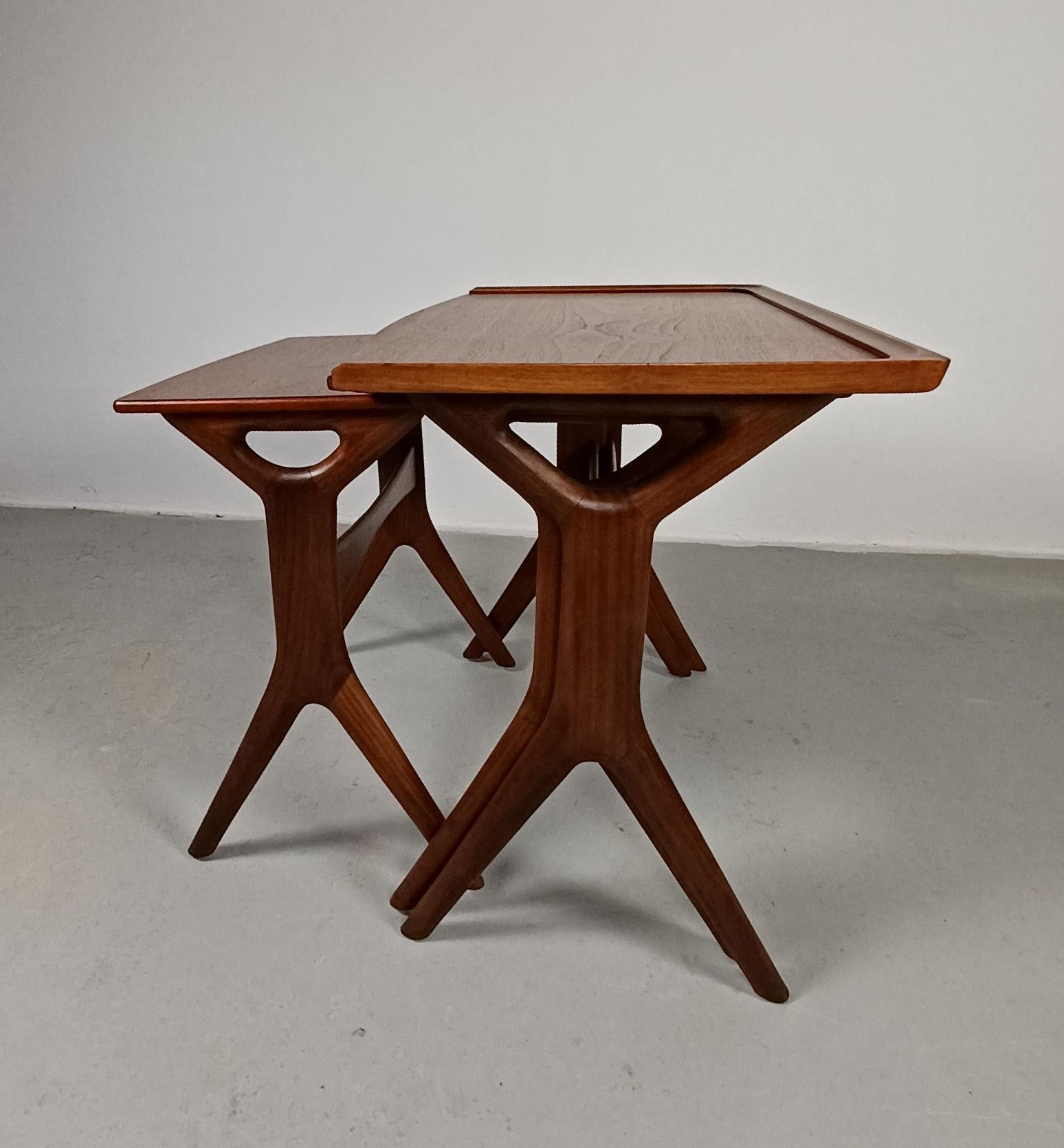 Johannes Andersen Restored and Refinished Teak Nesting Tables by CFC Silkeborg. For Sale 3