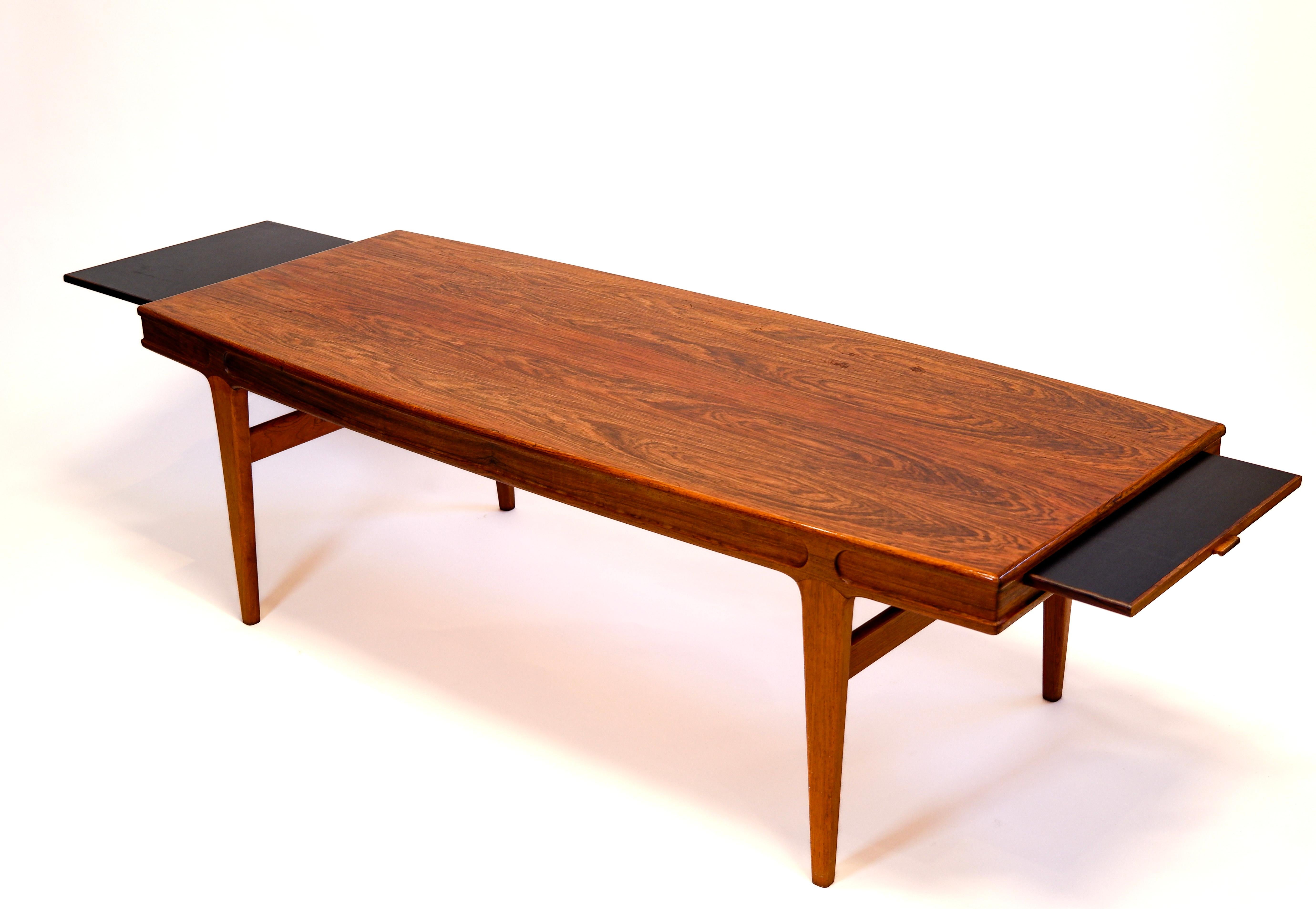 Johannes Andersen, rosewood coffee table, circa 1960, denmark In Fair Condition In Hägersten-Liljeholmen, Stockholms län