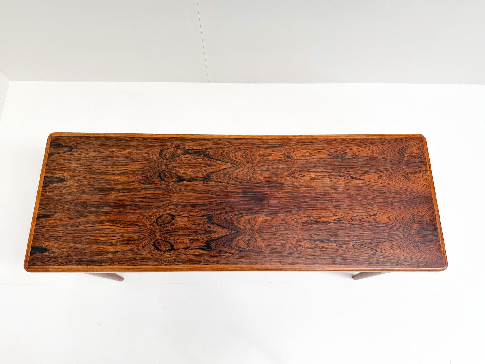 Mesa baja de palisandro Johannes Andersen para CFC Silkeborg, Dinamarca en Bueno estado para la venta en BERKEL EN RODENRIJS, NL