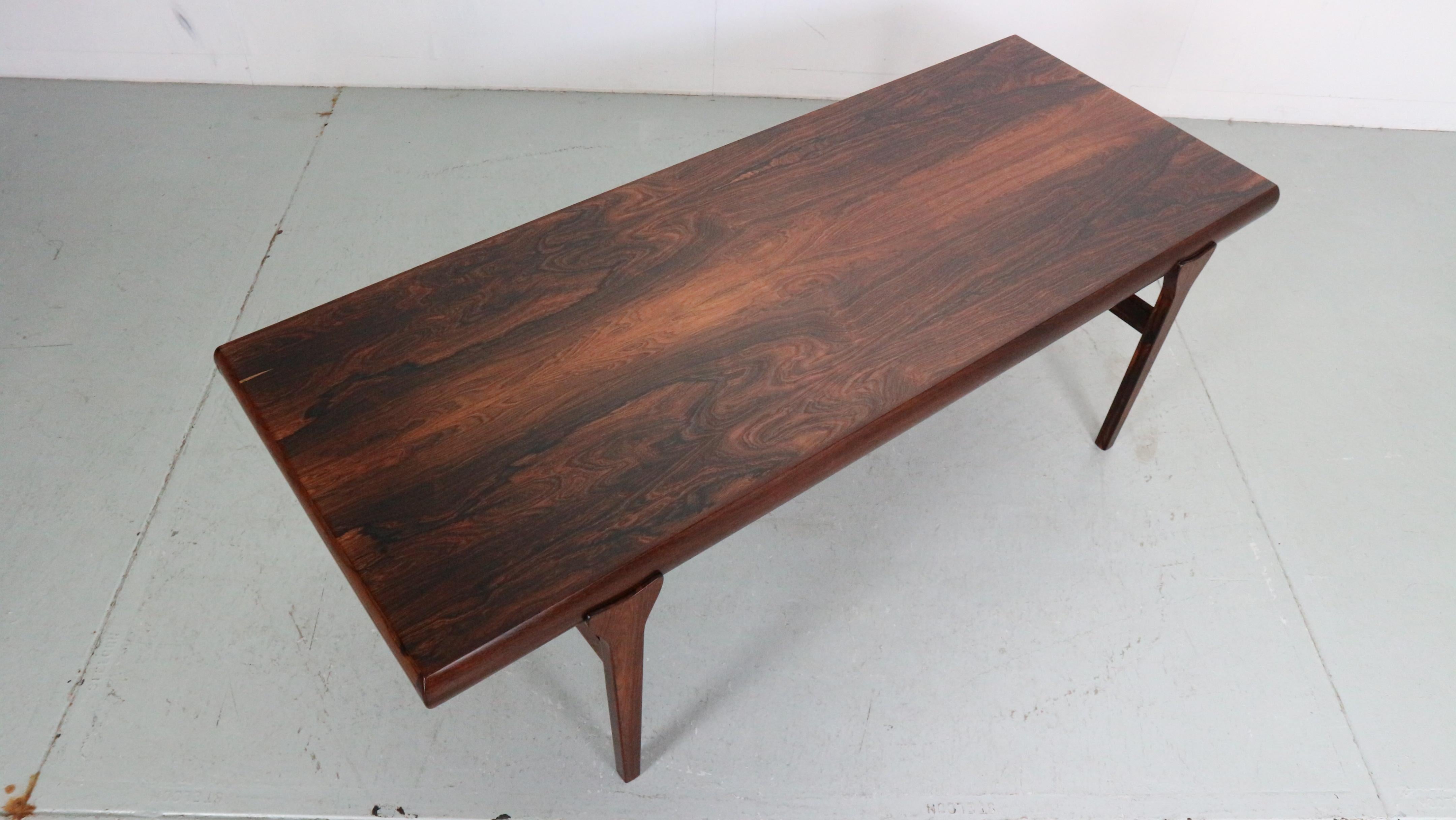 Johannes Andersen Rosewood Coffee Table for Silkeborg Møbelfabrik, 1960, Denmark In Good Condition In The Hague, NL