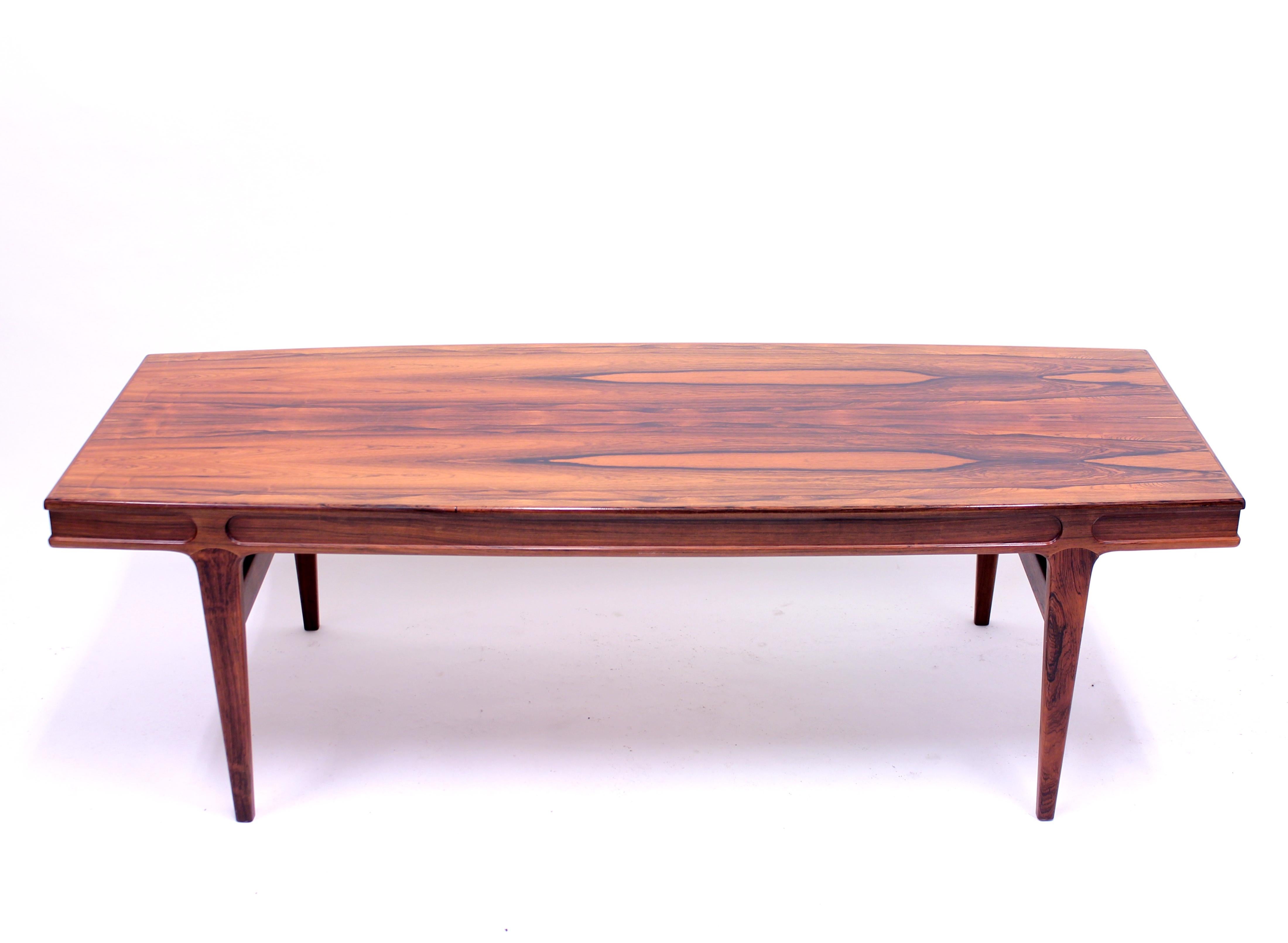 Johannes Andersen, Rosewood Coffee Table for Trensum, 1960s In Good Condition In Uppsala, SE