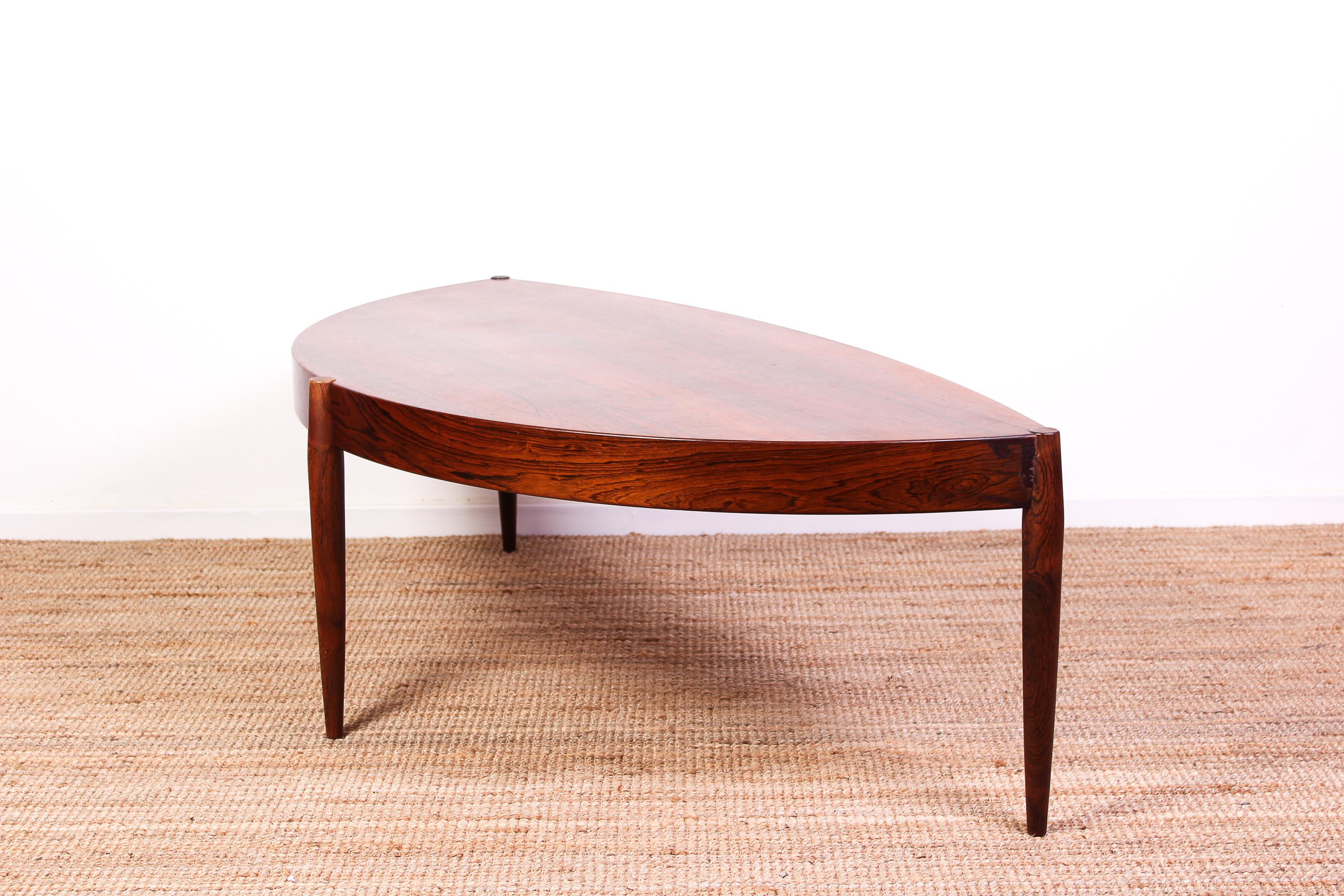 Mid-20th Century Johannes Andersen Rosewood Coffee Table for Tresnum, 1950s For Sale