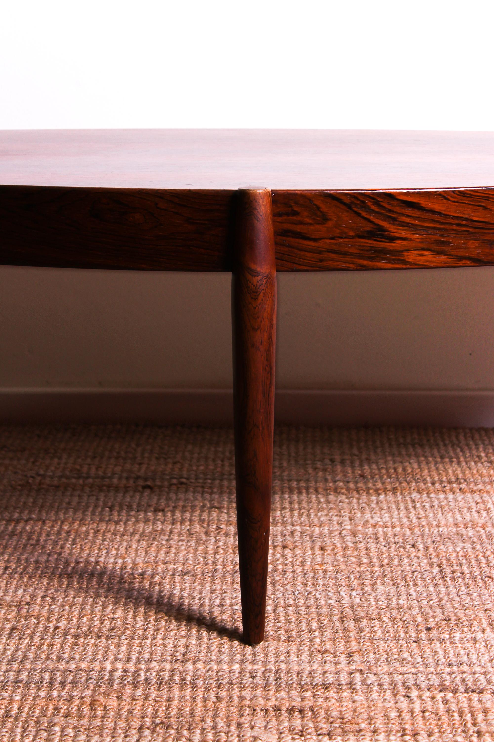 Johannes Andersen Rosewood Coffee Table for Tresnum, 1950s For Sale 2