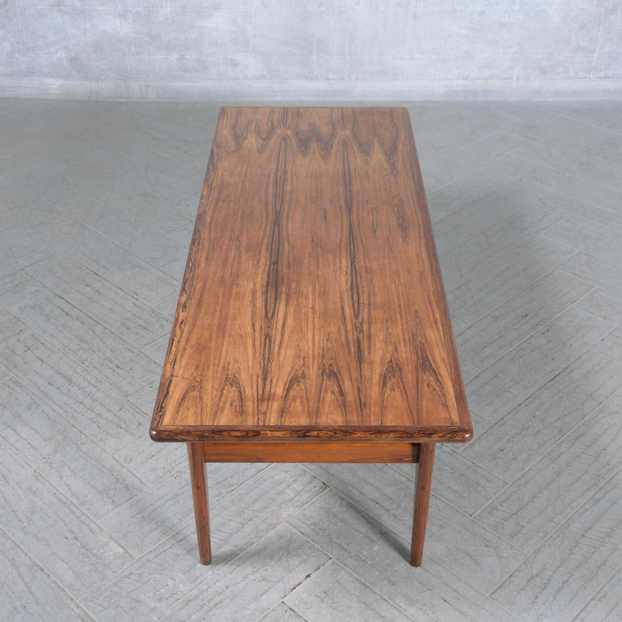 Modern Scandinavian Rosewood Coffee Table: Mid-Century Elegance For Sale 2