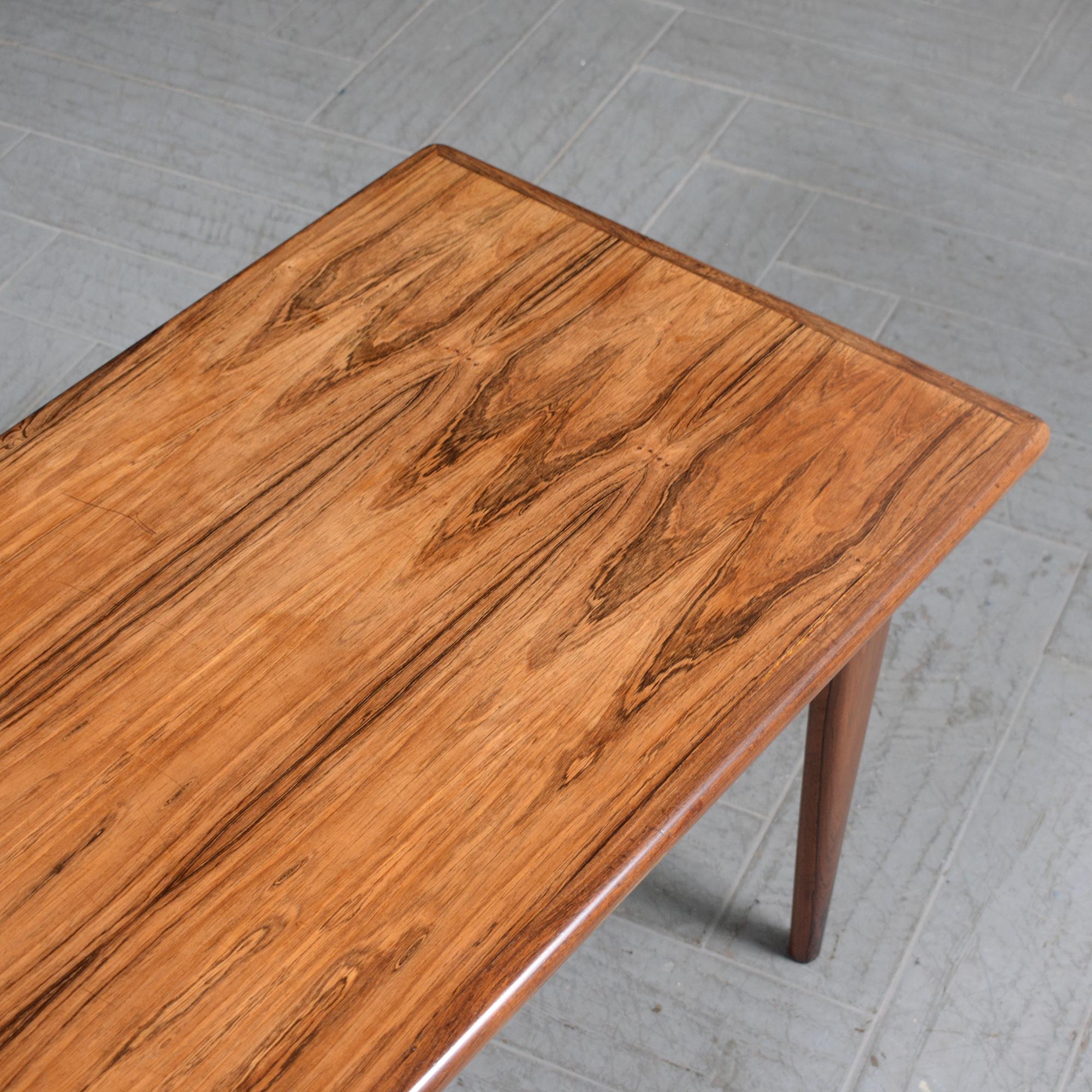 Modern Scandinavian Rosewood Coffee Table: Mid-Century Elegance For Sale 1
