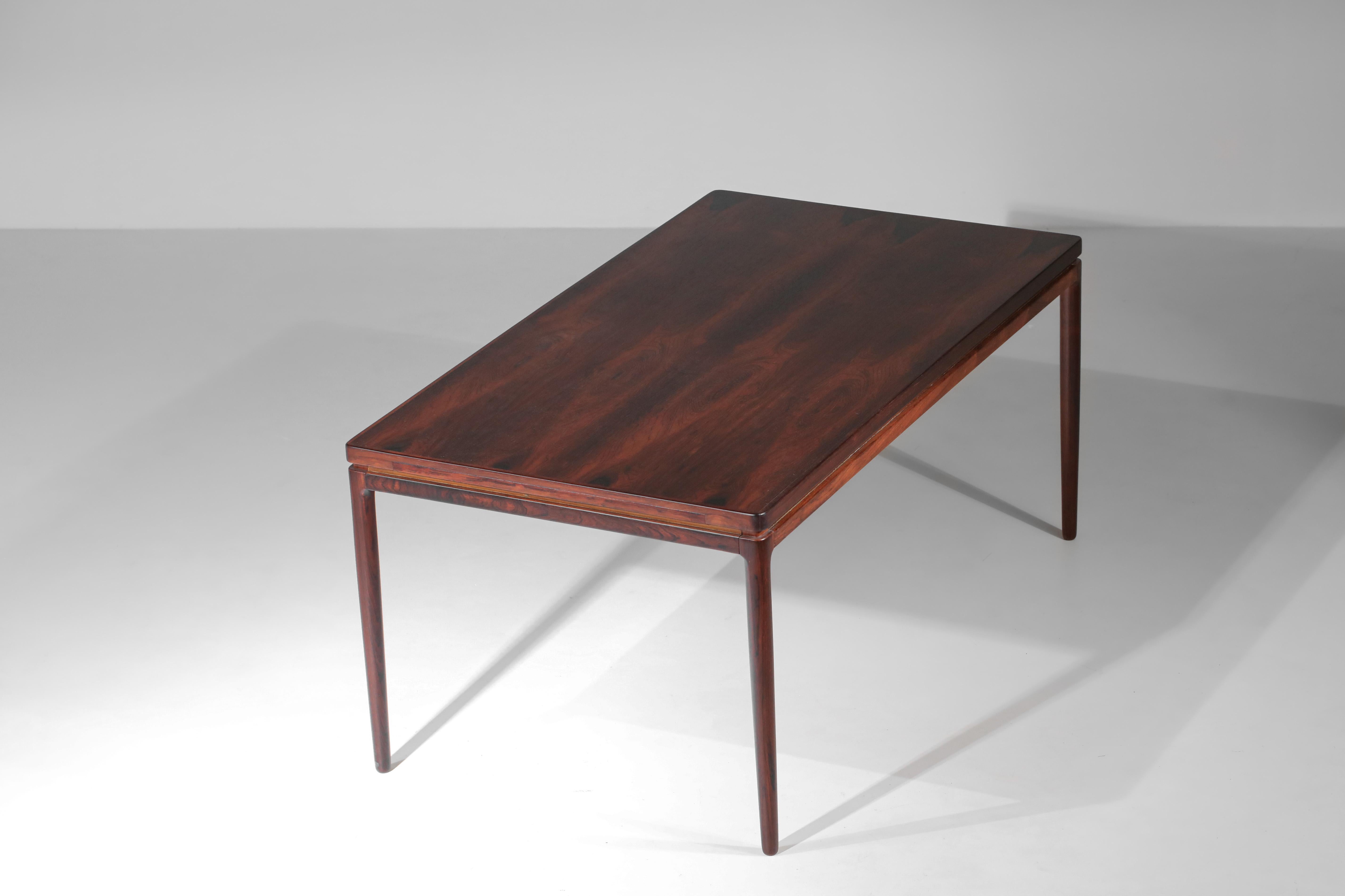 Mid-Century Modern Johannes Andersen Scandinavian dining table in solid wood Linneberg  1960 - H392 For Sale