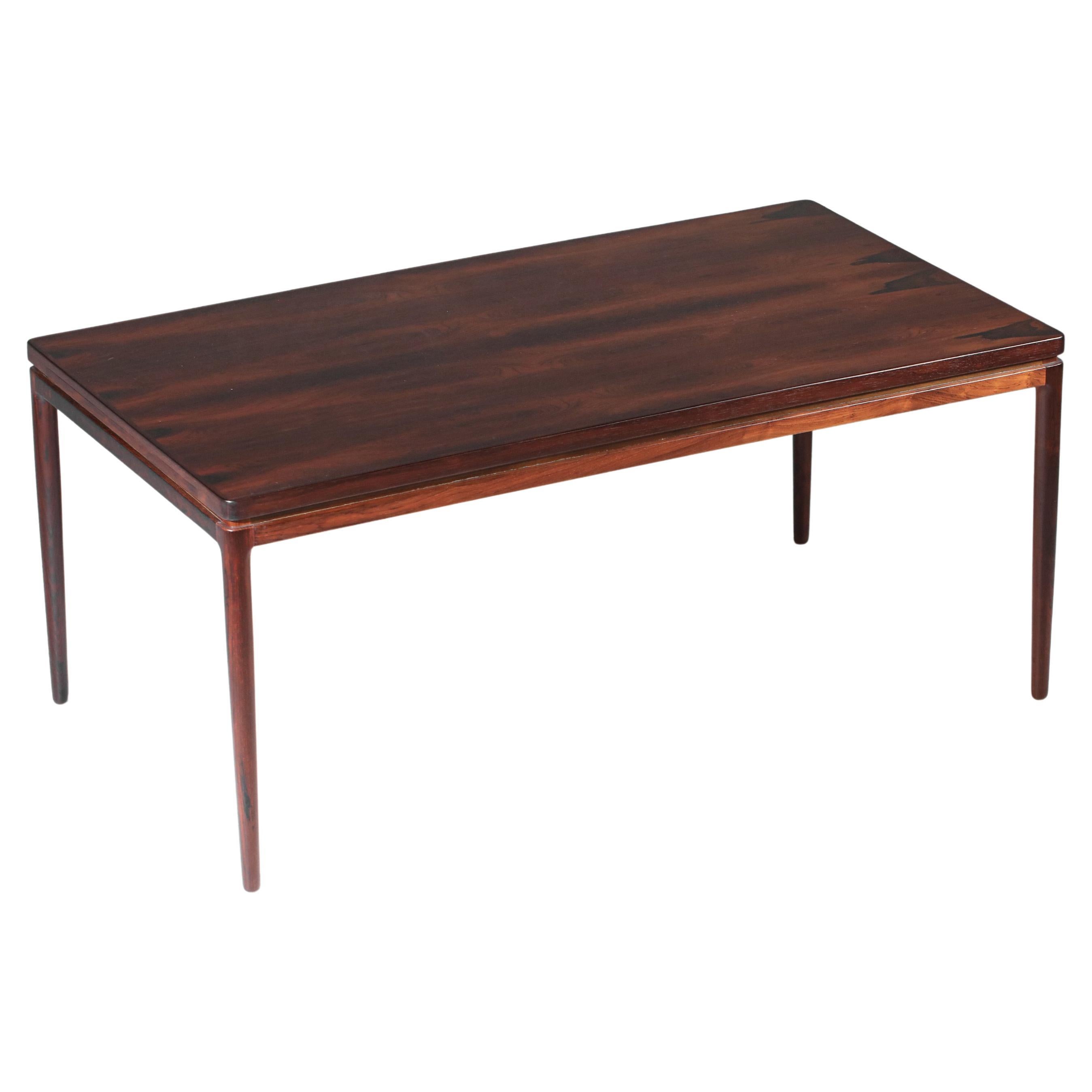 Johannes Andersen Scandinavian dining table in solid wood Linneberg  1960 - H392 For Sale