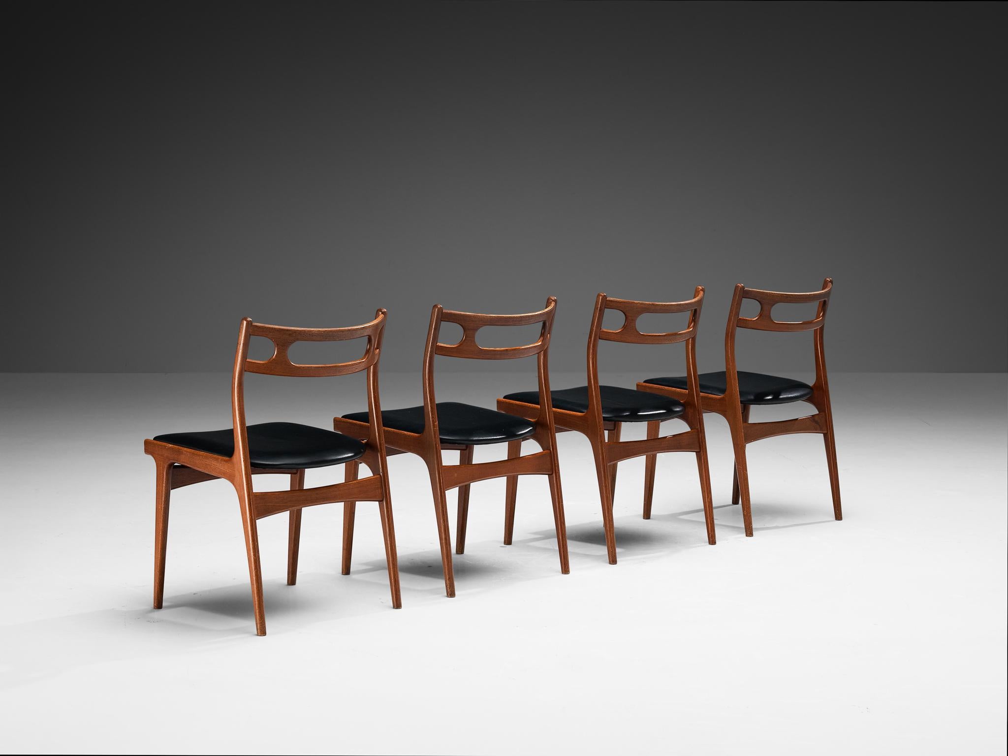 Johannes Andersen for Uldum Møbelfabrik, set of four dining chairs, model '138', teak, faux leather, Denmark, 1960s

A set of elegant dining chairs created by the Danish designer Johannes Andersen and produced by Uldum Møbelfrabrik in Denmark. The
