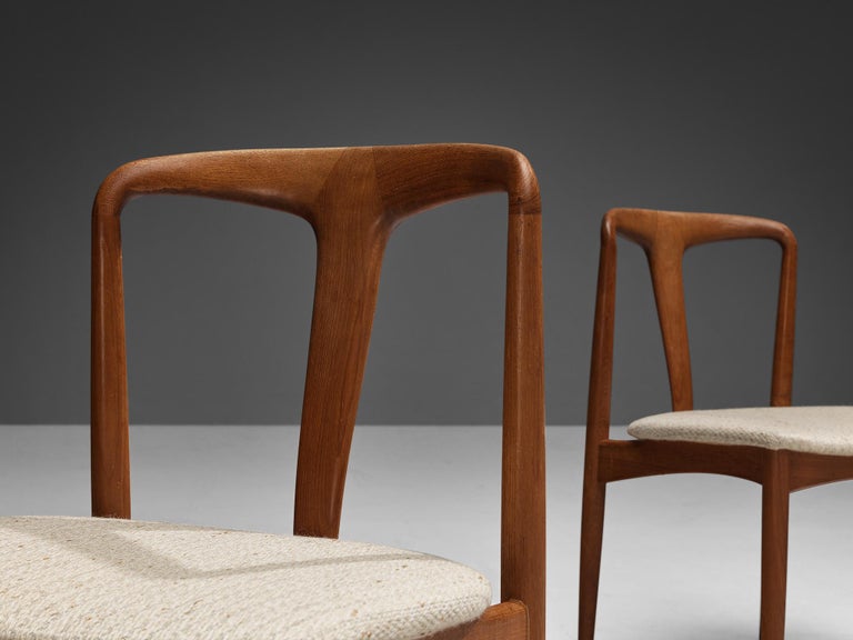 Scandinavian Modern Johannes Andersen Set of Six 'Juliane' Dining Chairs in Teak For Sale
