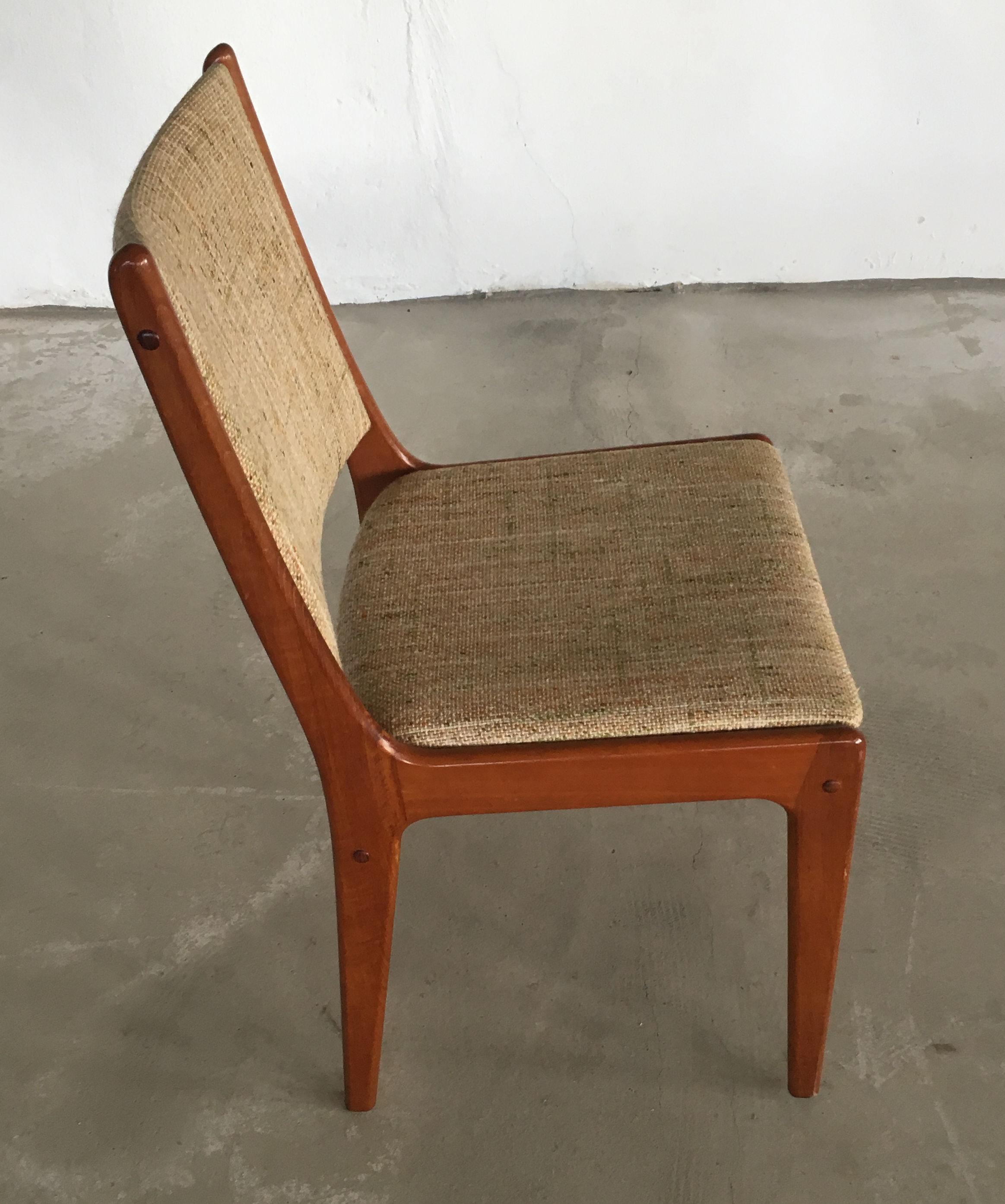 Six Restored Johannes Andersen Teak Dining Chairs Custom Reupholstery Included In Good Condition For Sale In Knebel, DK