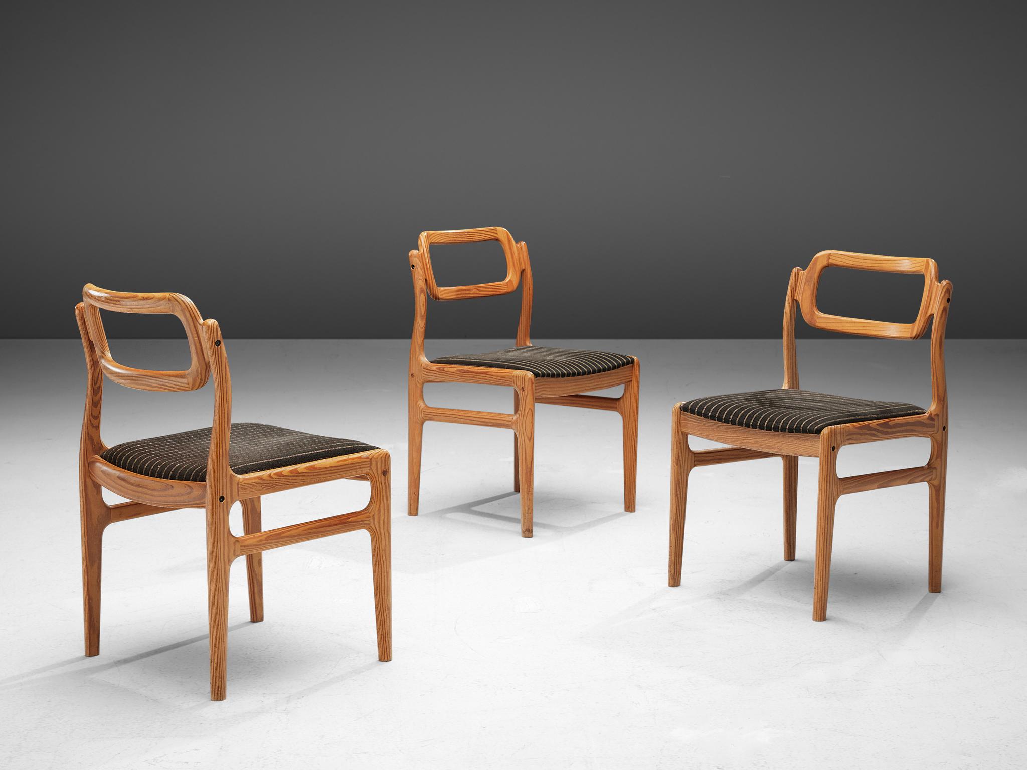 Milieu du XXe siècle Ensemble de dix chaises de salle à manger en pin de Johannes Andersen  en vente
