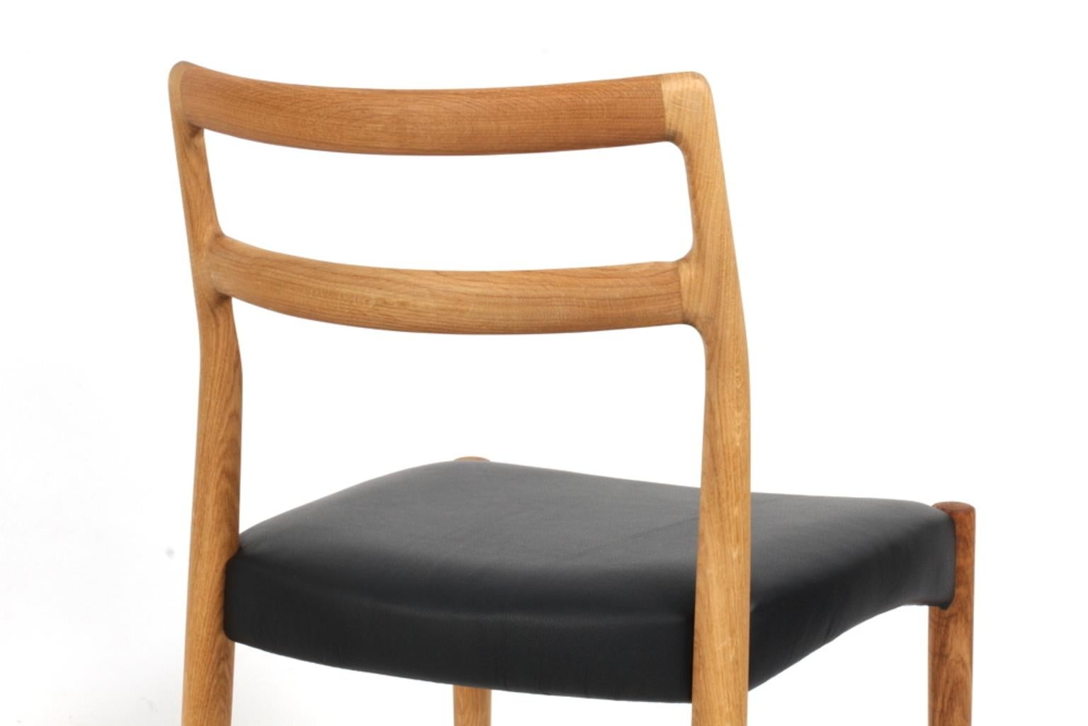 Danish Johannes Andersen Six Dining Chairs, Model Anna, Oak and Leather Upholstery