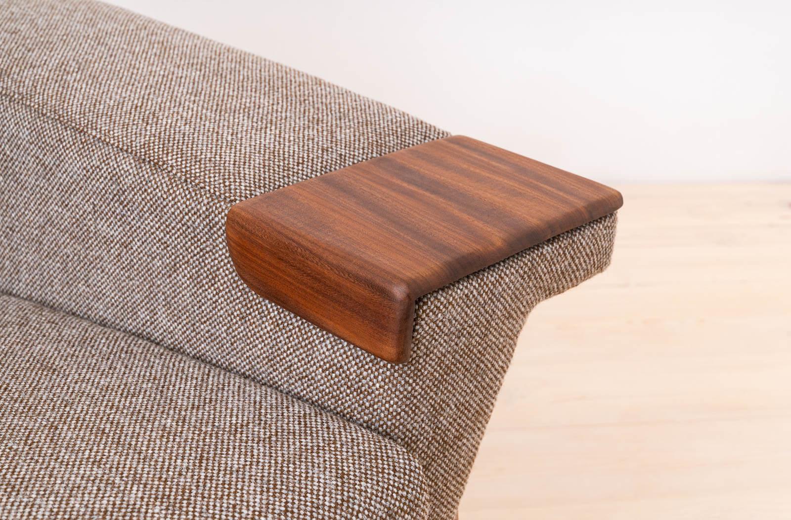Sofá Johannes Andersen Excelente, AB Trensums Fåtöljfabrik, KVADRAT Retapizado en venta 2