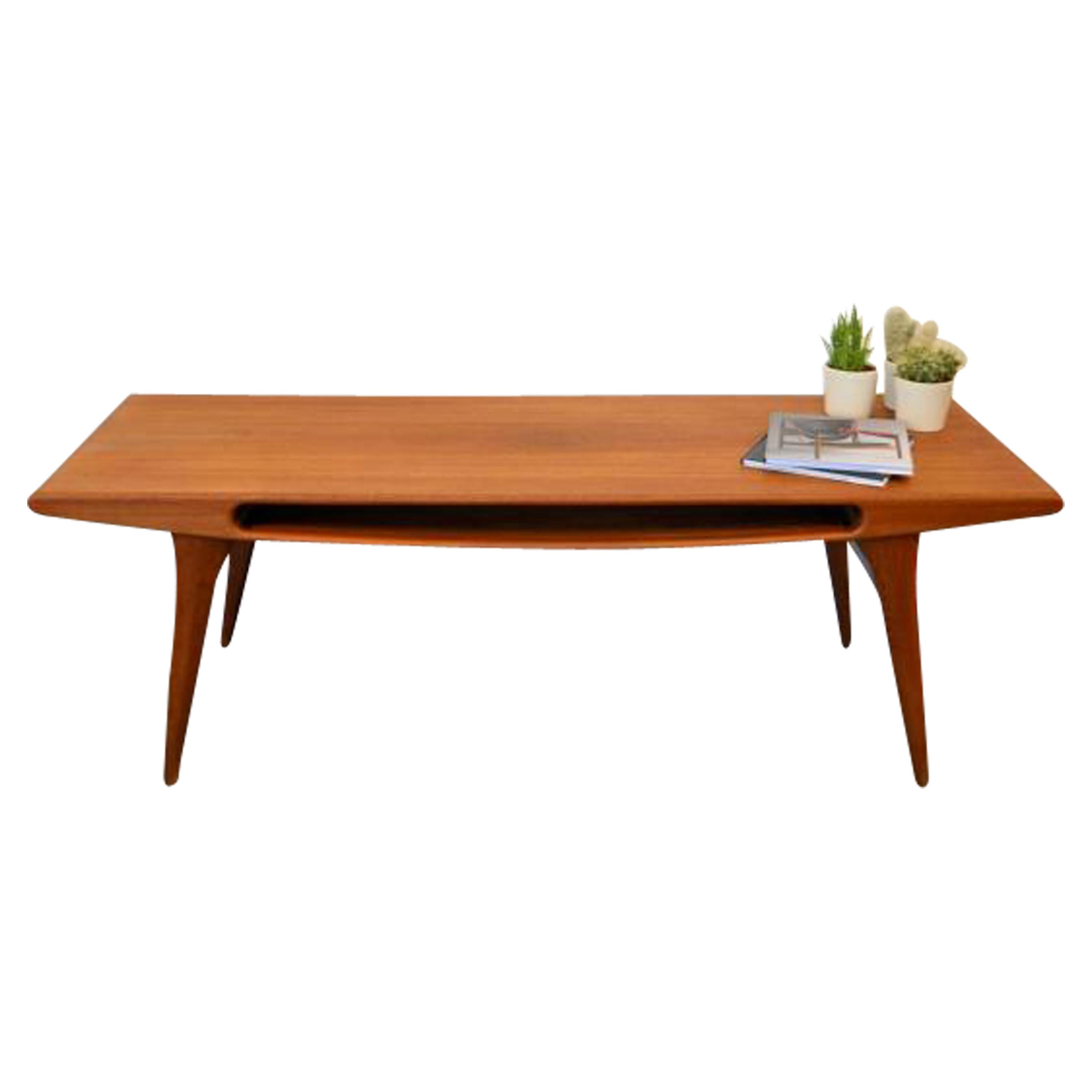 Mid-Century Modern Johannes Andersen Style Teak Coffee Table For Sale