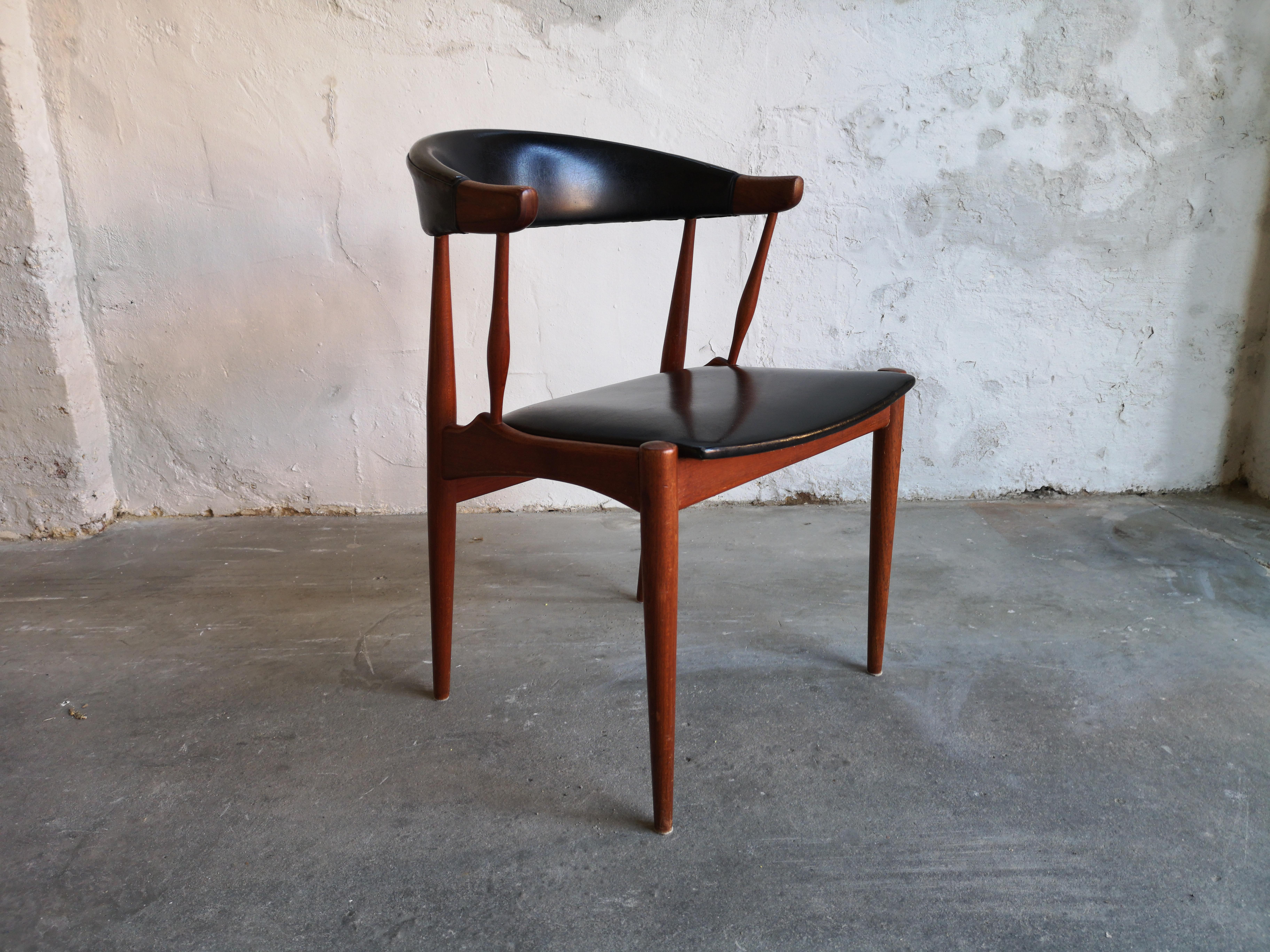 Mid-Century Modern Johannes Andersen Teak Chair, Model BA113, Black Vinyl Upholstery