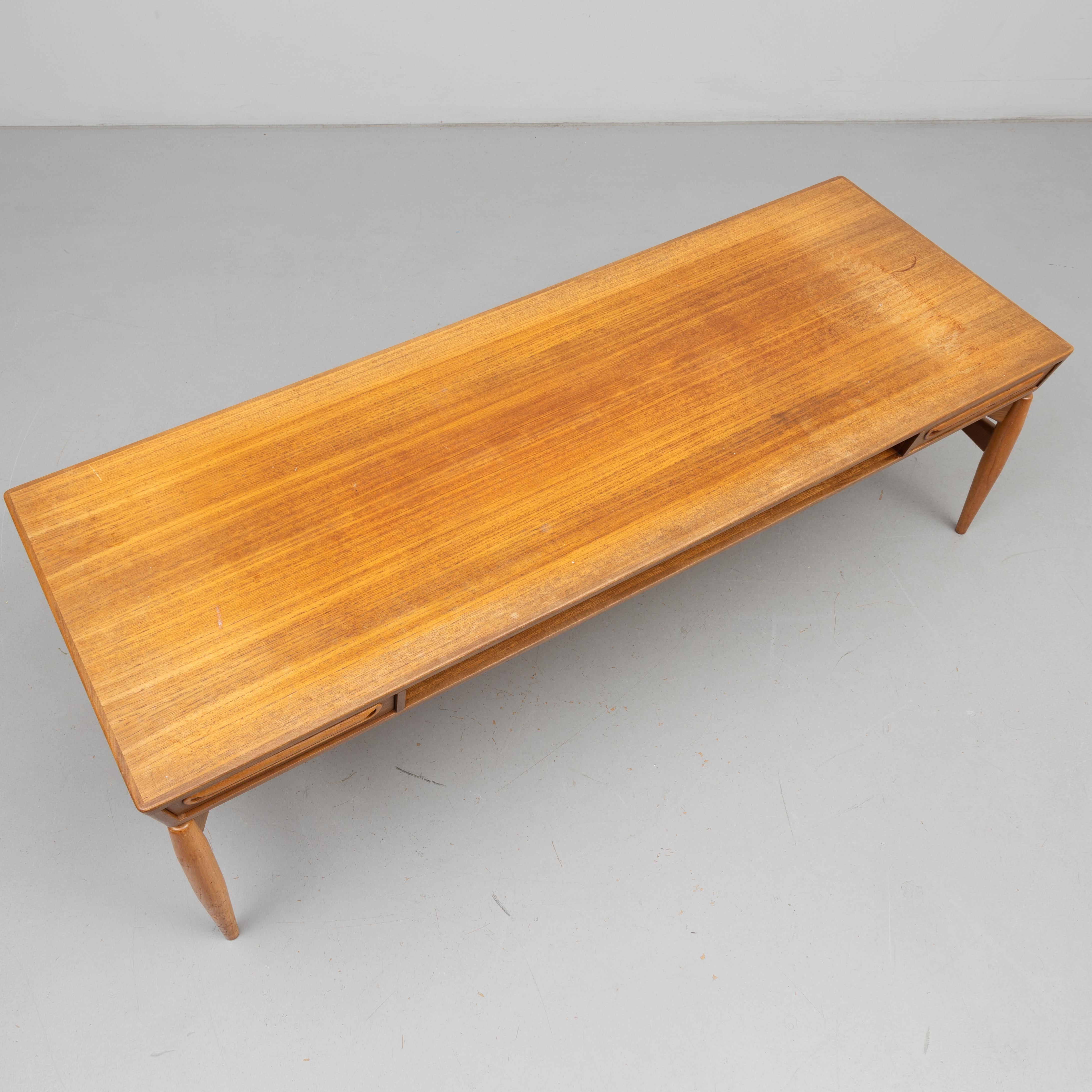 20ième siècle Table basse en teck de Johannes Andersen, pour AB Trensums Suède, 1960 en vente