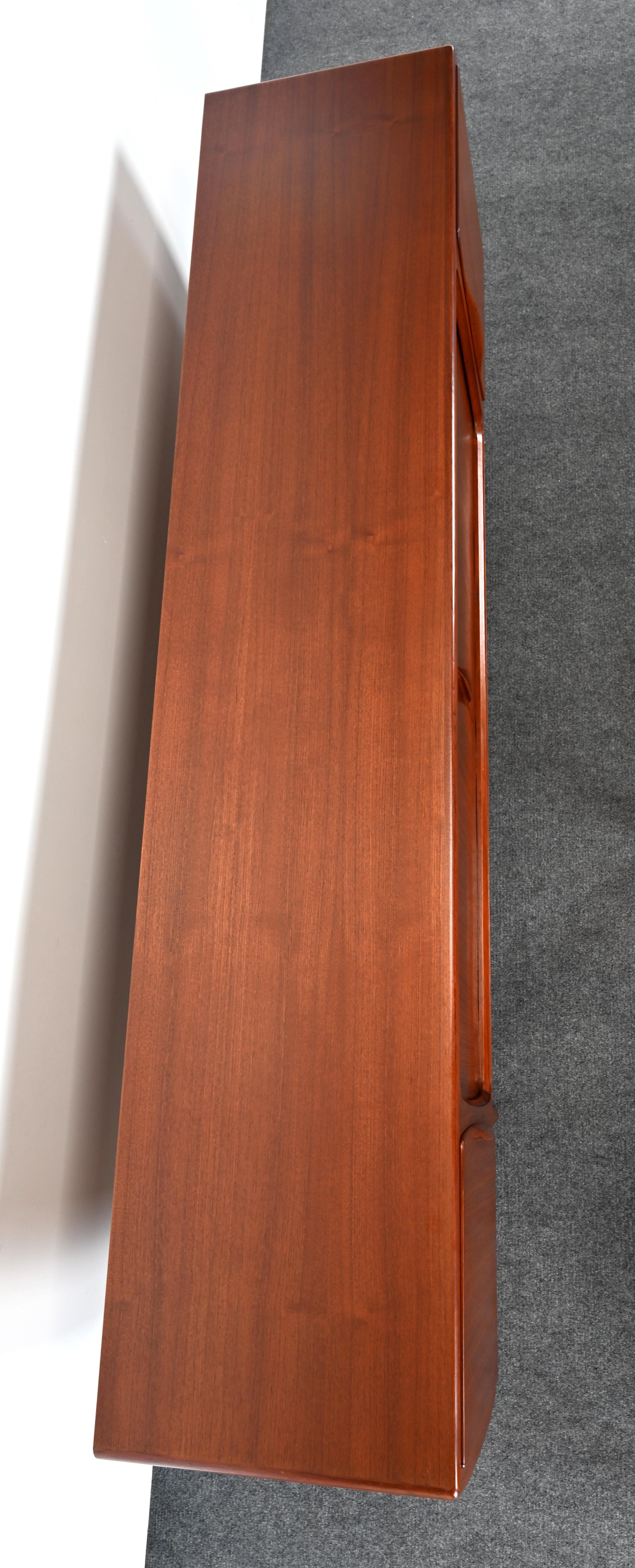 Credenza de teca Johannes Andersen, años 50 en venta 10