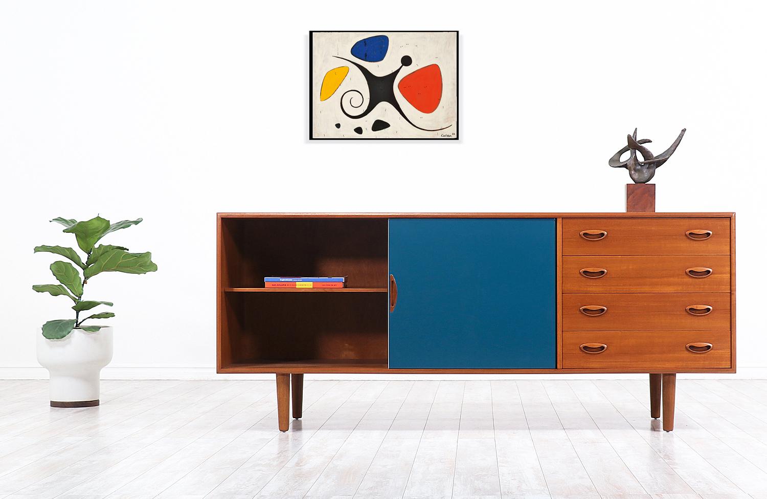 Mid-Century Modern Johannes Andersen Teak Credenza with Lacquered Doors for Georg Pedersens