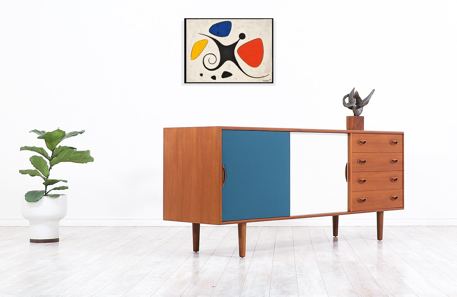 Johannes Andersen Teak Credenza with Lacquered Doors for Georg Pedersens In Excellent Condition In Los Angeles, CA