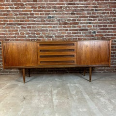 Buffet en teck Johannes Andersen, Danemark 1960