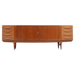Buffet en teck Johannes Andersen, modèle U-15, style « Danish Modern », années 1960