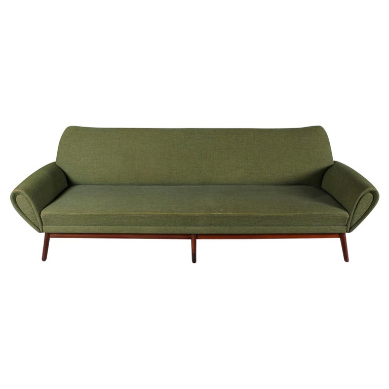 Johannes Andersen Three Seat Sofa in Green Wool For Sale at 1stDibs