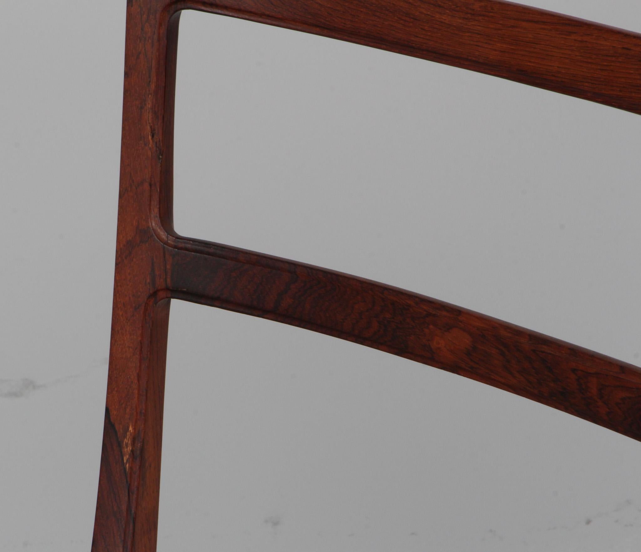 Scandinavian Modern Johannes Andersen two Dining Chairs, Rosewood and Leather Upholstery For Sale