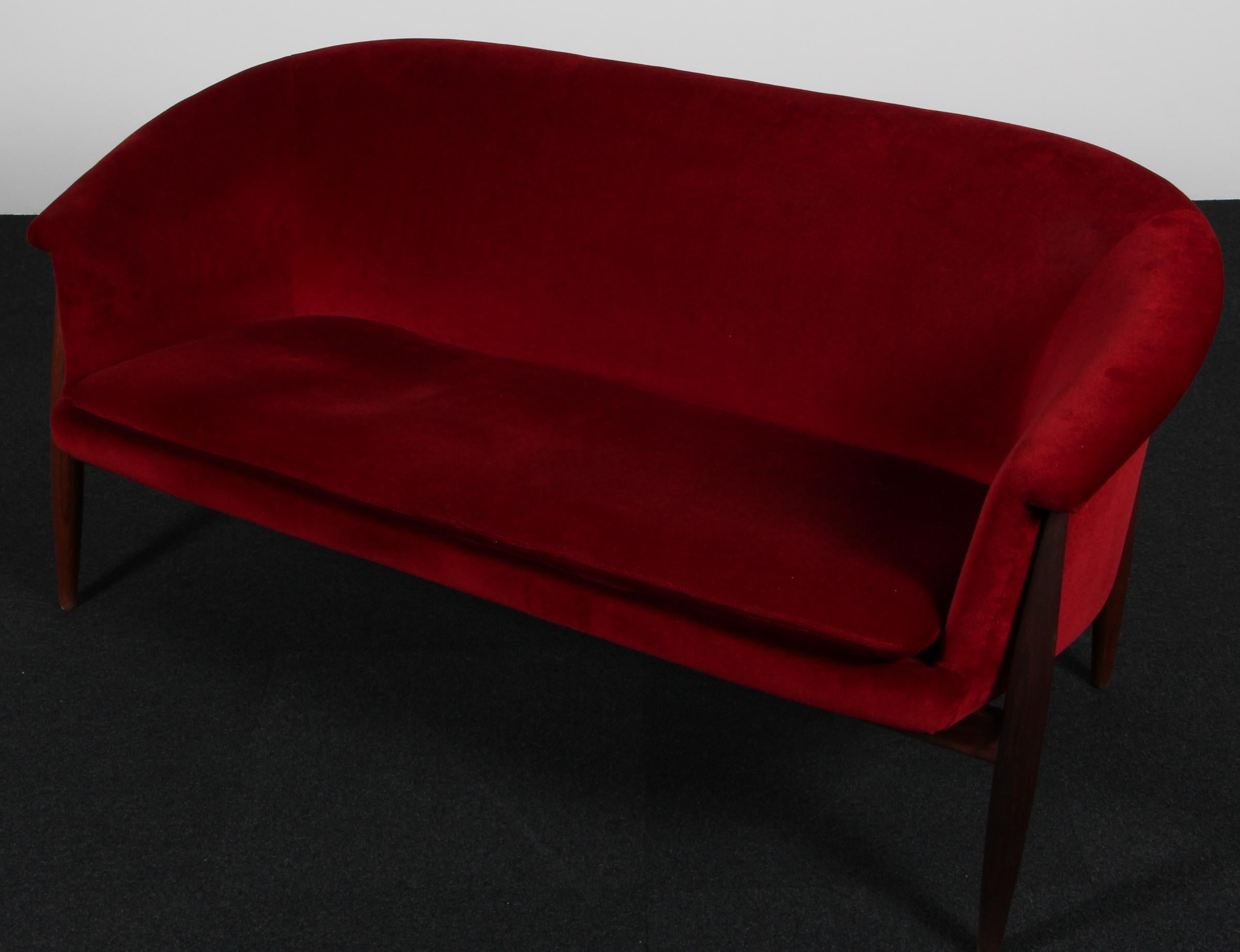 Scandinave moderne Johannes Andersen Canapé deux places, années 1960, Suède en vente