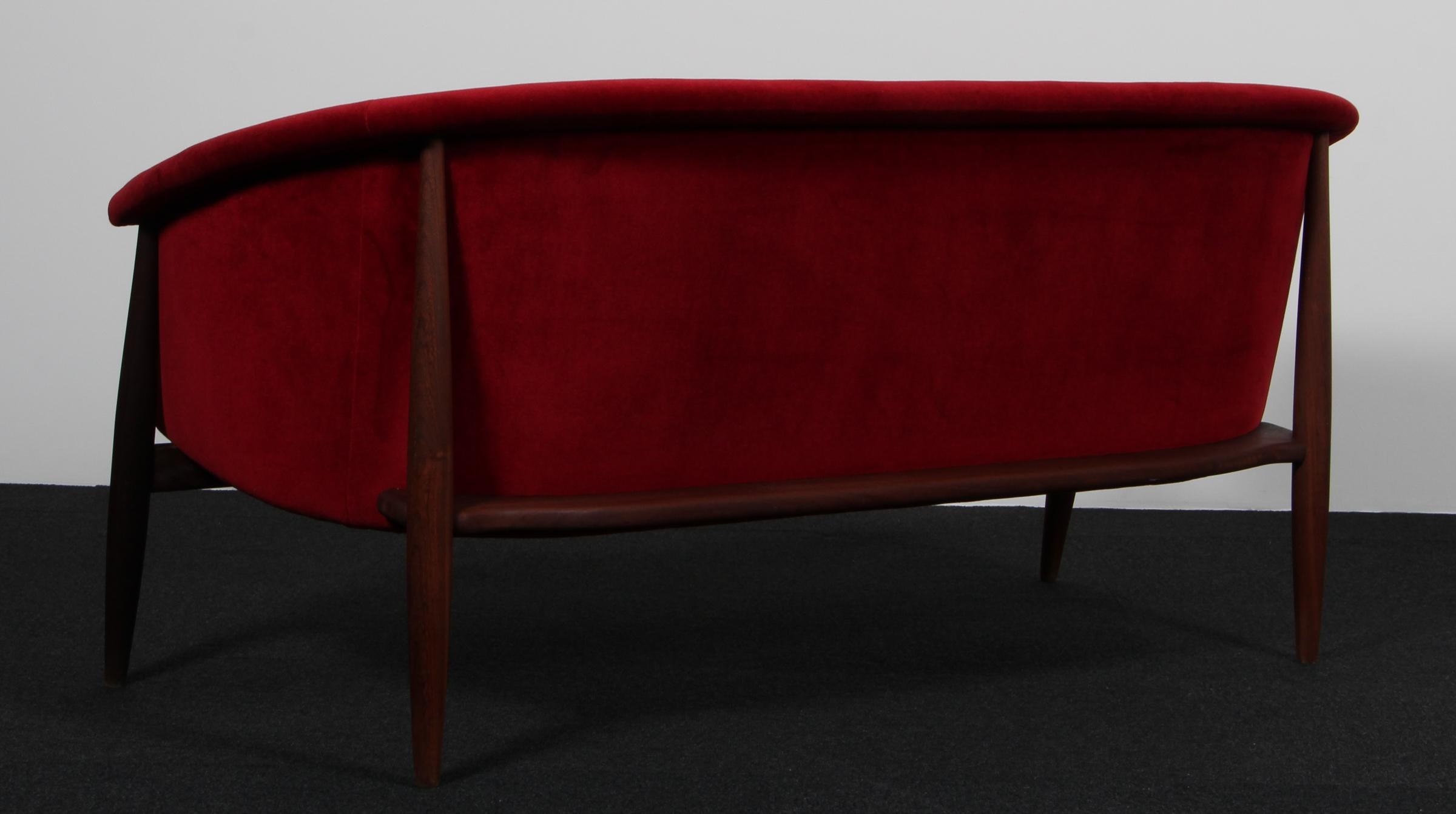 Milieu du XXe siècle Johannes Andersen Canapé deux places, années 1960, Suède en vente