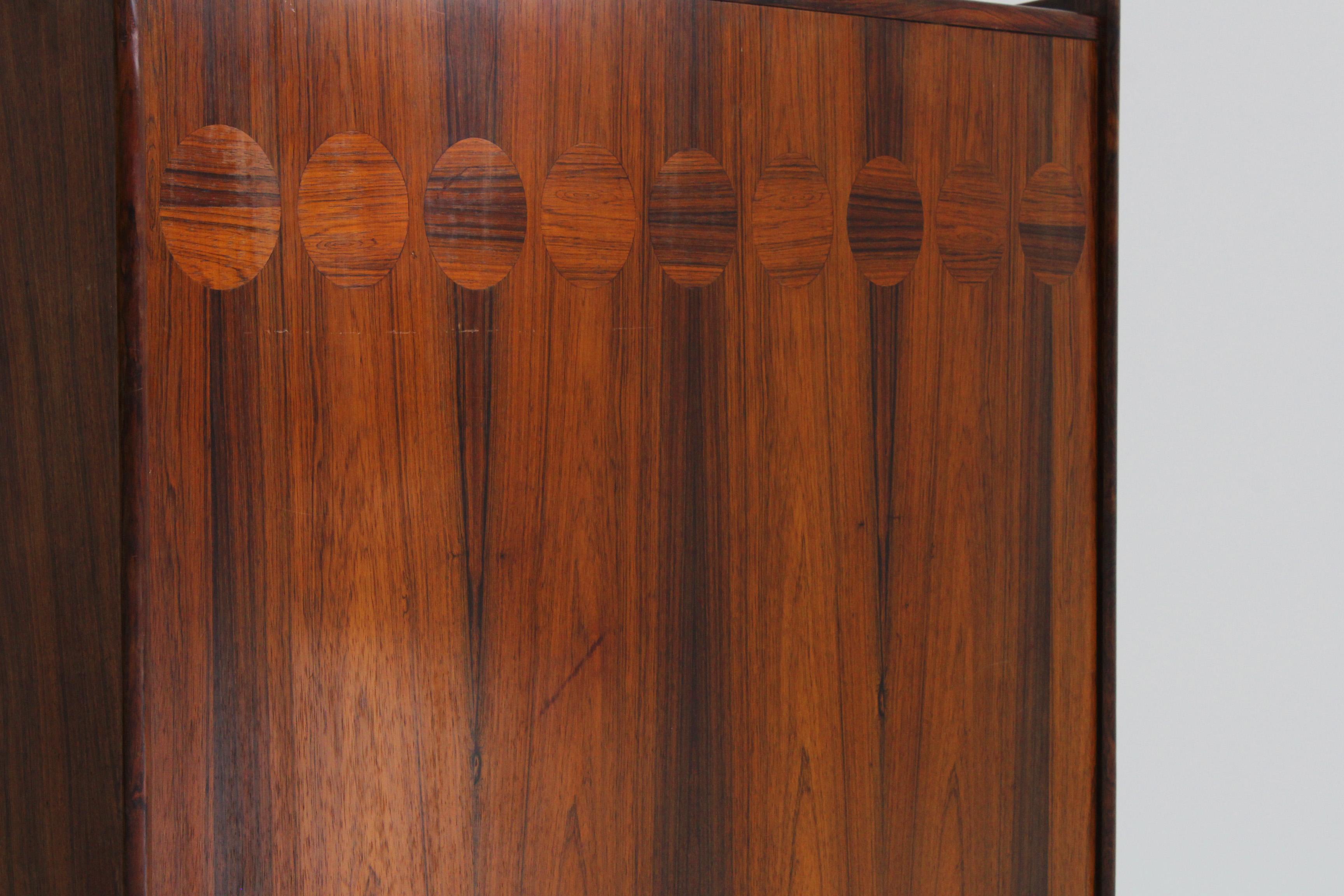 Johannes Andersen Vintage Bar Cabinet Rosewood Sk 661 In Fair Condition For Sale In OSS, NB