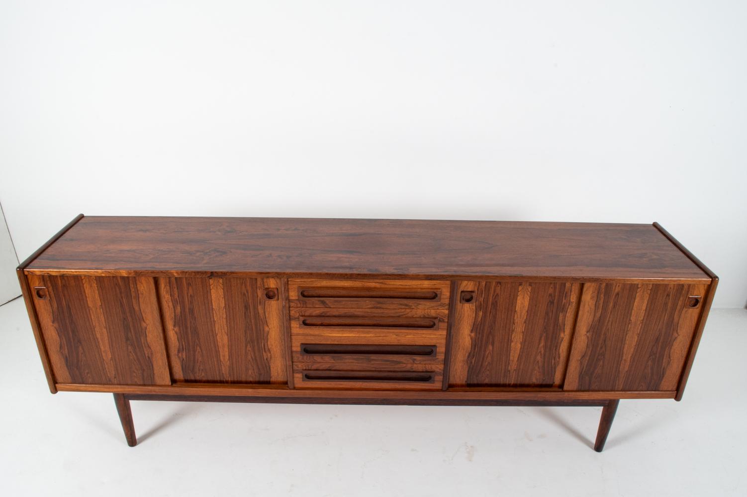 Credenza in palissandro danese di Anderson, anni '60 circa In condizioni buone in vendita a Norwalk, CT