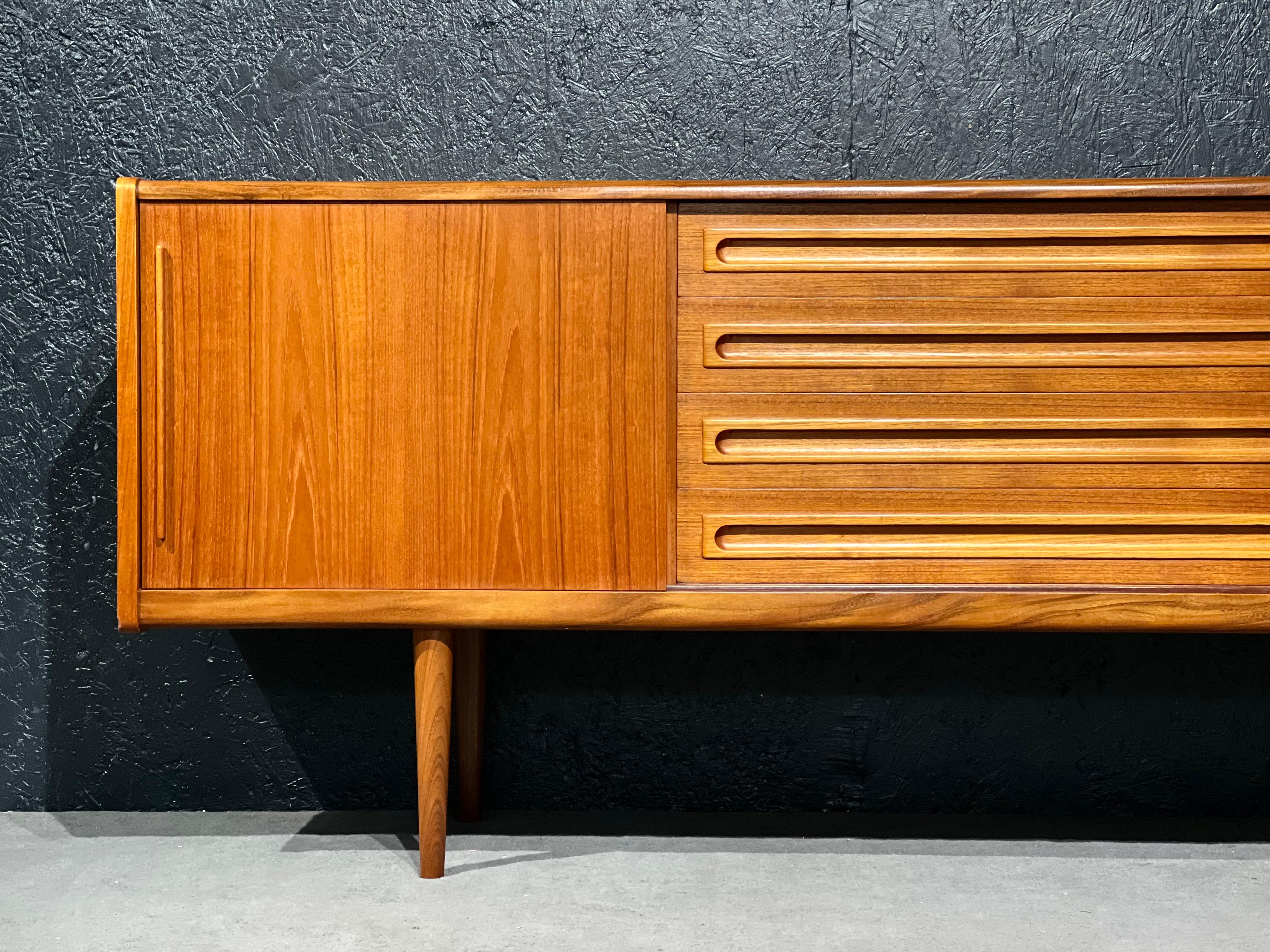 Johannes Anderson Teak Sideboard In Excellent Condition For Sale In Buxton, GB