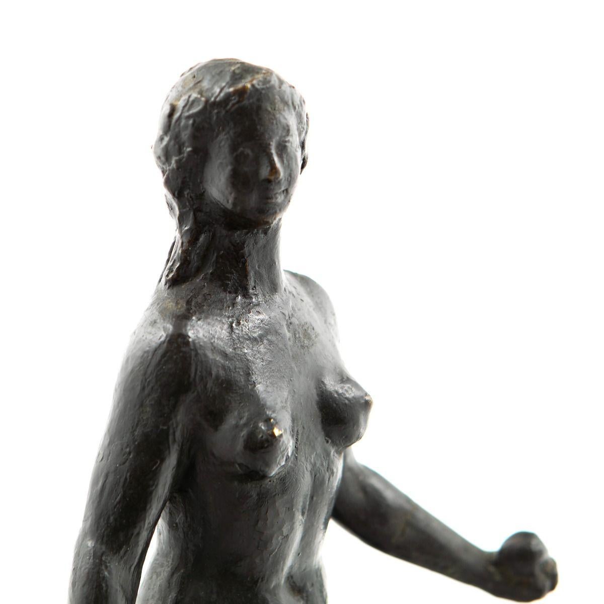 Nu de Johannes C. Bjerg « Standing Salome » Sculpture en bronze patiné, signée Bon état à Kastrup, DK