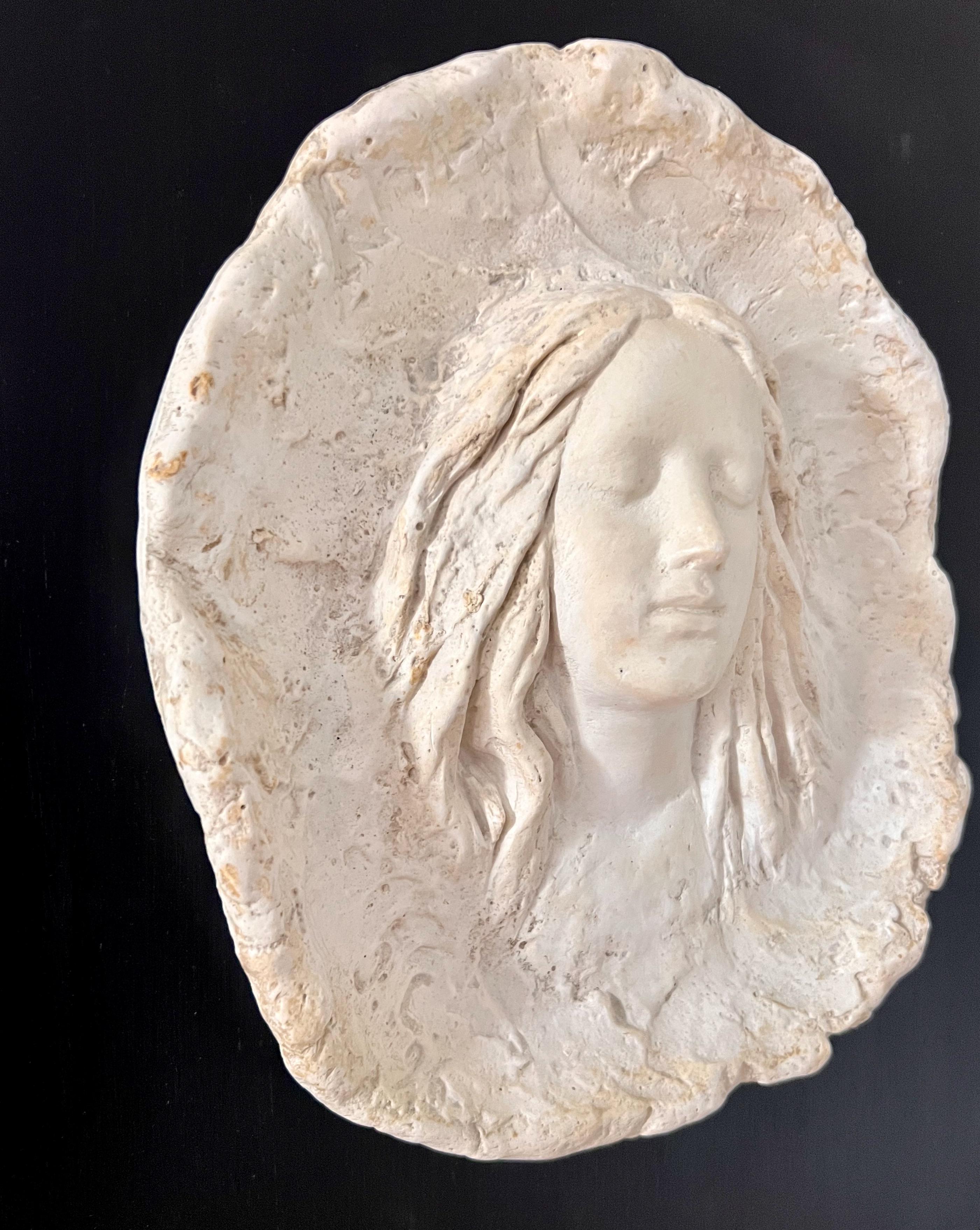 Scultura in rilievo Art Nouveau - Gesso del XIX secolo - Figurative Sculpture Beige di JOHANNES COLLIN