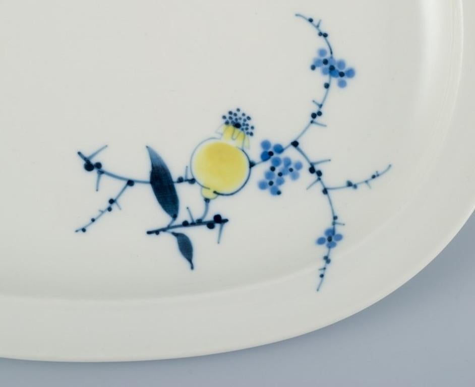 Johannes Hedegaard for Royal Copenhagen, Rimmon, oval dish.
Model number: 46/14825.
1969-1974.
In perfect condition.
Second factory quality.
Marked.
Dimensions: W 30.0 x D 23.5 x H 3.0 cm.