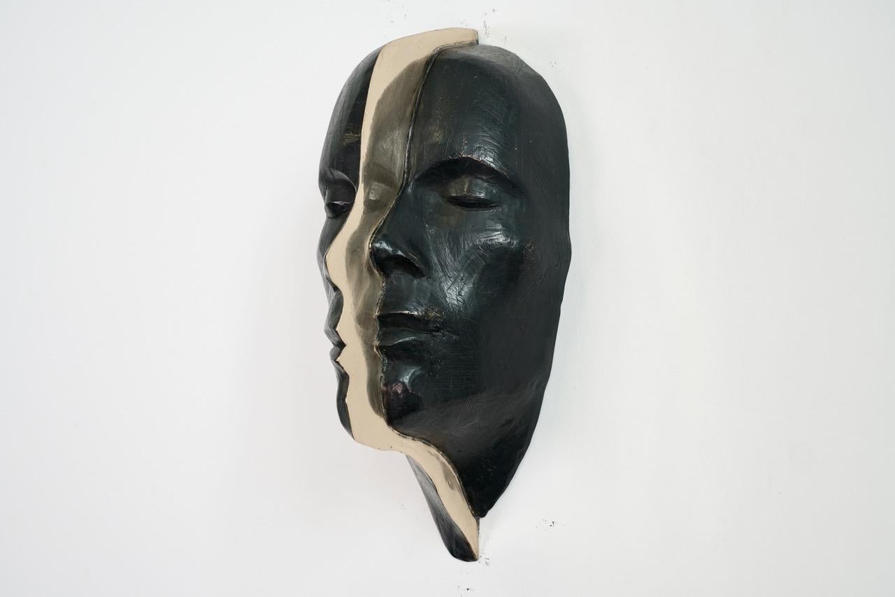 Johannes Nielsen Figurative Sculpture - Departurer