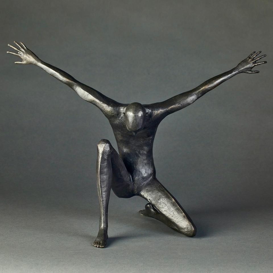 Johannes Nielsen Figurative Sculpture - Horizon