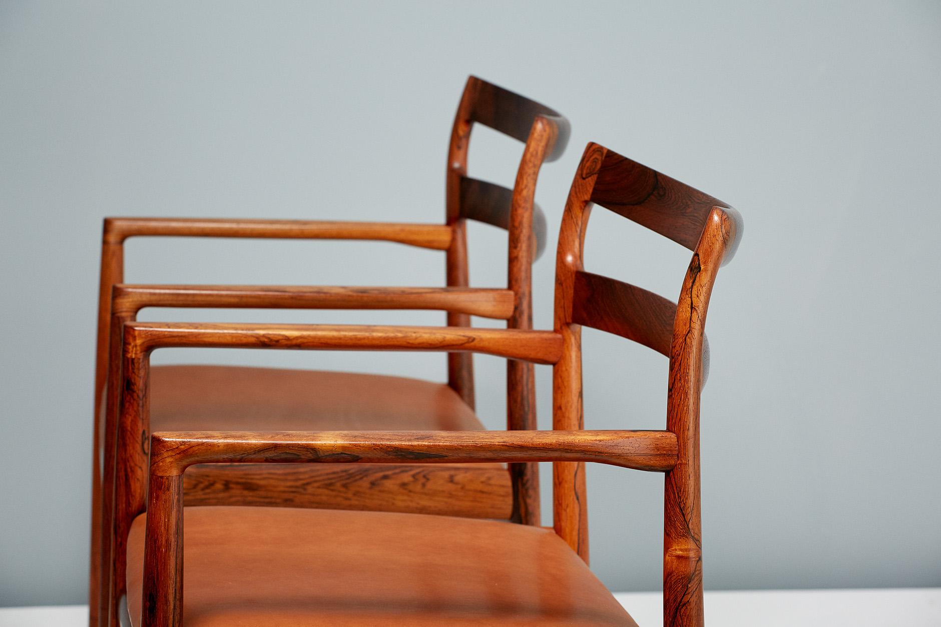 Johannes Nørgaard Pair of Rosewood Danish Armchairs, 1960s For Sale 1