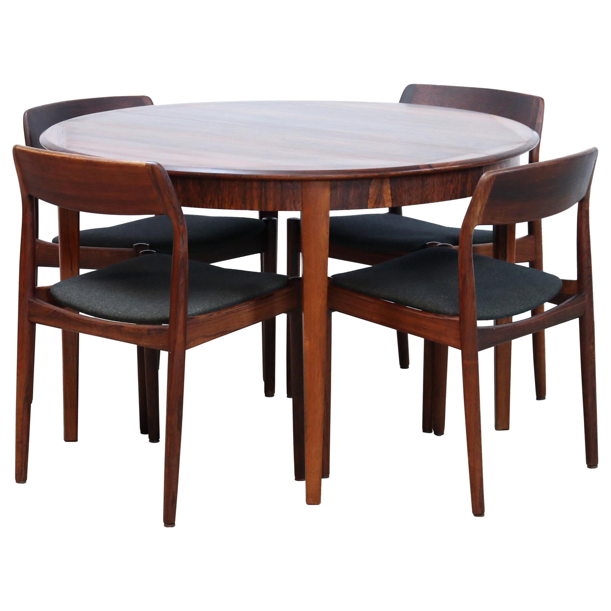 Johannes Nørgaard Rosewood Dining Set with 4 Chairs and Round Extending Table