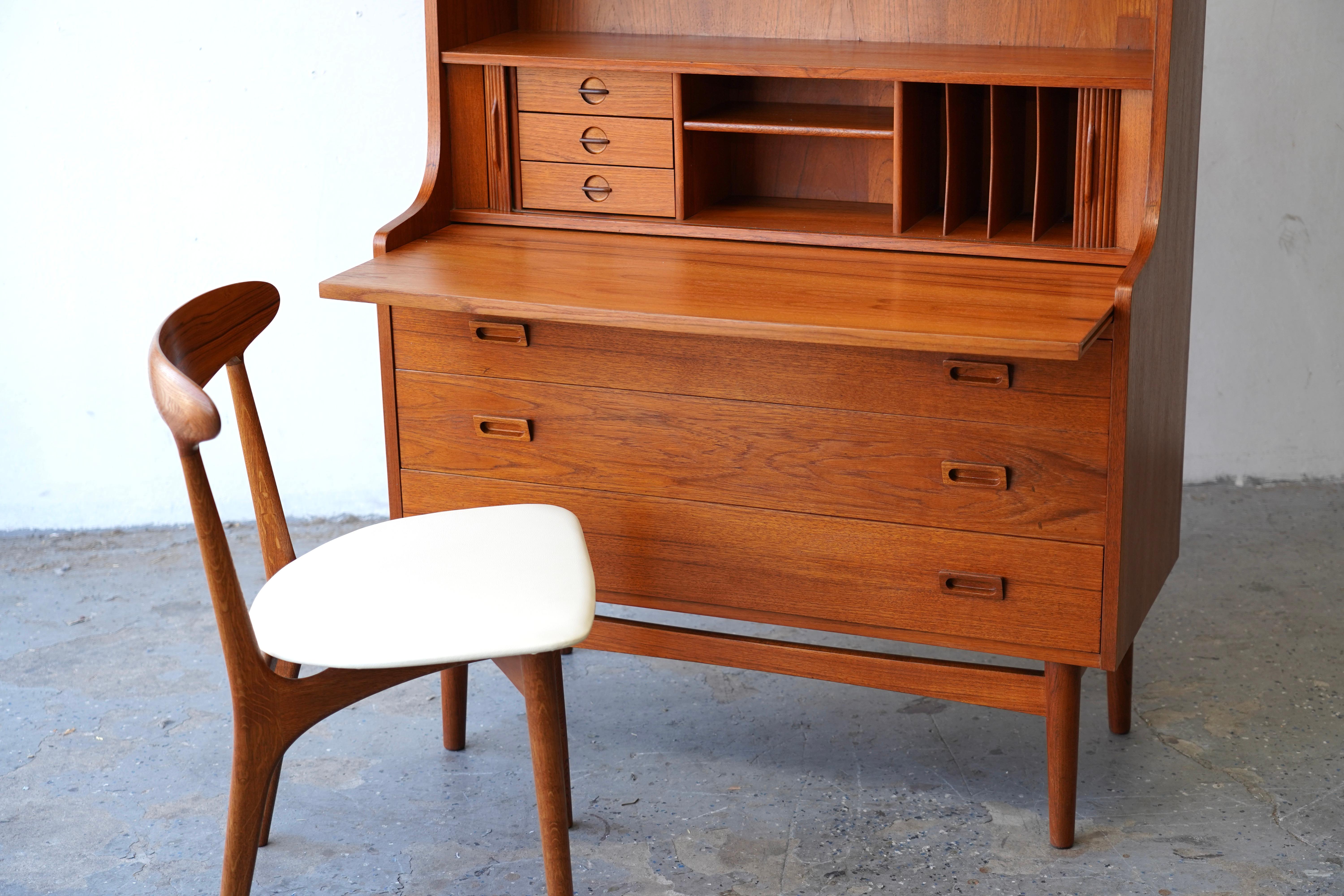 Johannes Sorth for Nexø Møbelfabrik MCM Danish Teak Bookshelf Secretary Desk 5