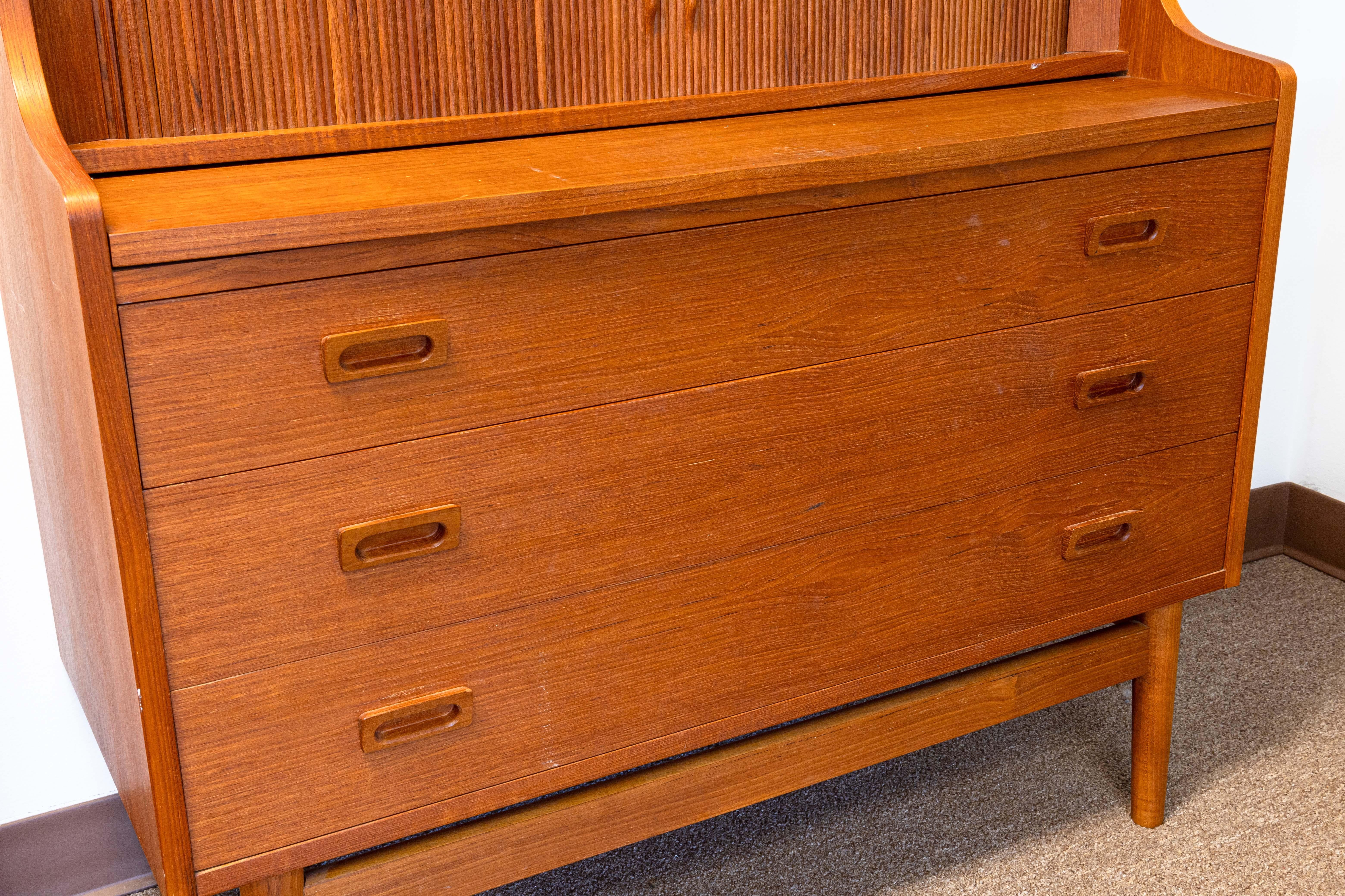 Johannes Sorth for Nexø Møbelfabrik MCM Danish Teak Bookshelf Secretary Desk 2