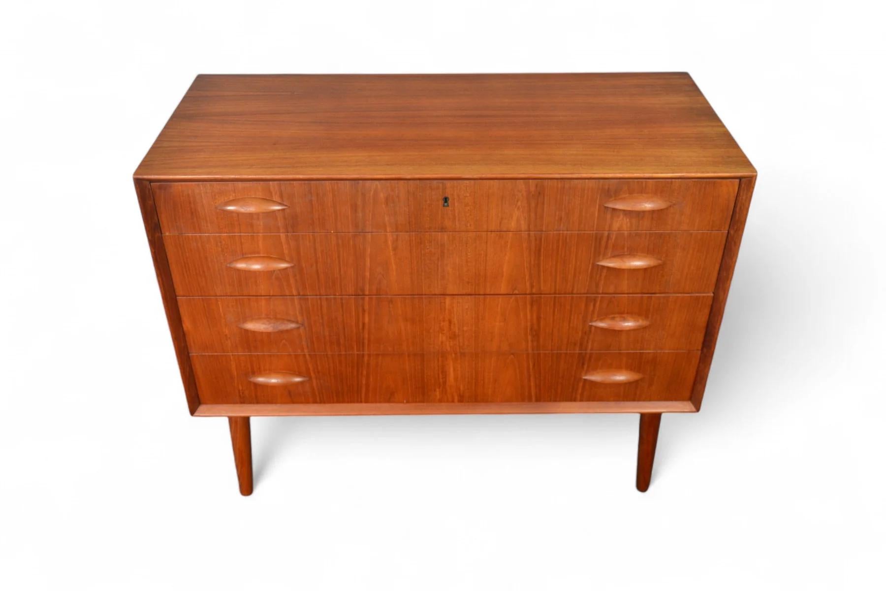 Mid-Century moderno Cassapanca da uomo a fette arancioni di Johannes Sorth in teak in vendita