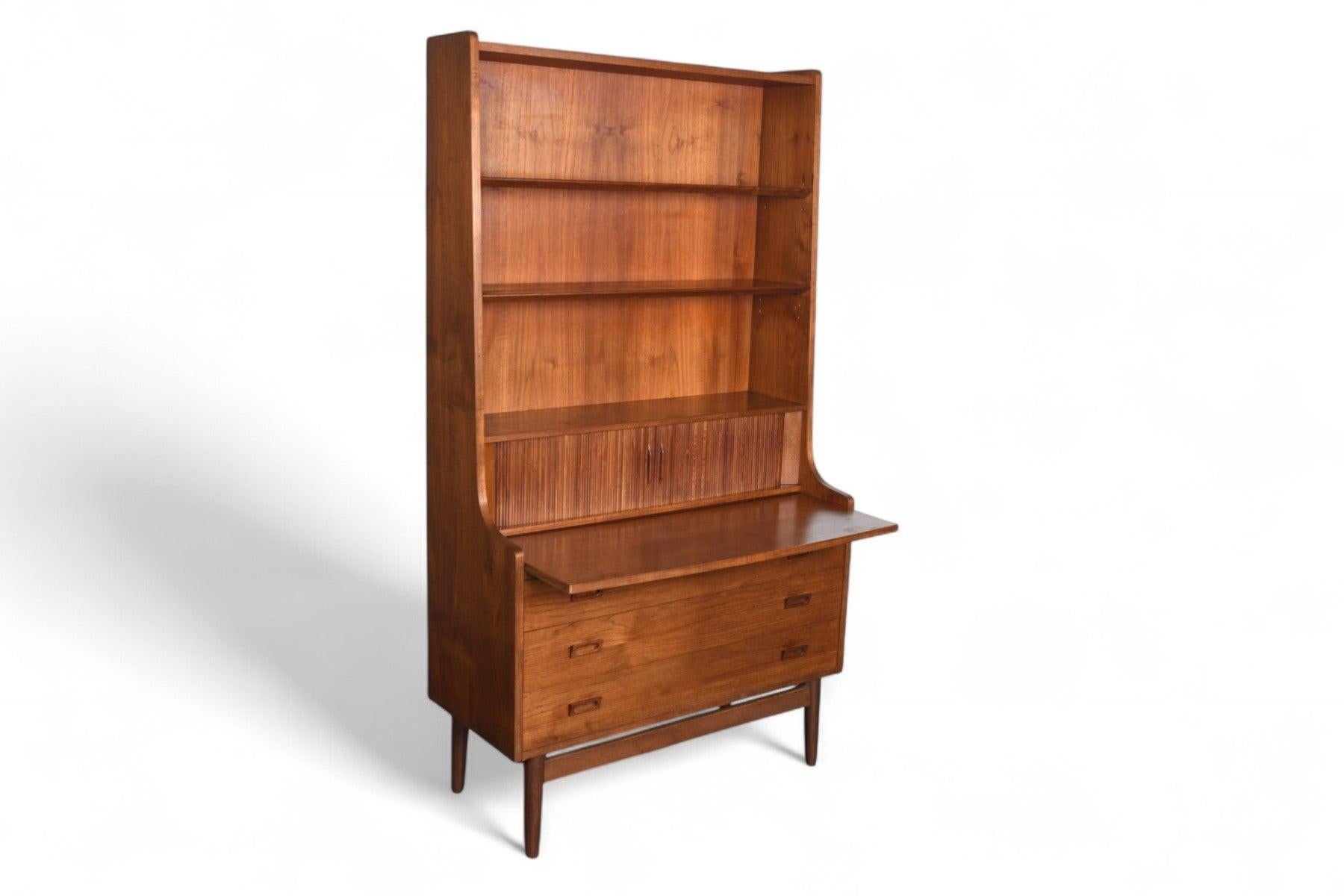 Johannes Sorth Teakholz-Bücherregal / Sekretär-Schreibtisch (Moderne der Mitte des Jahrhunderts) im Angebot