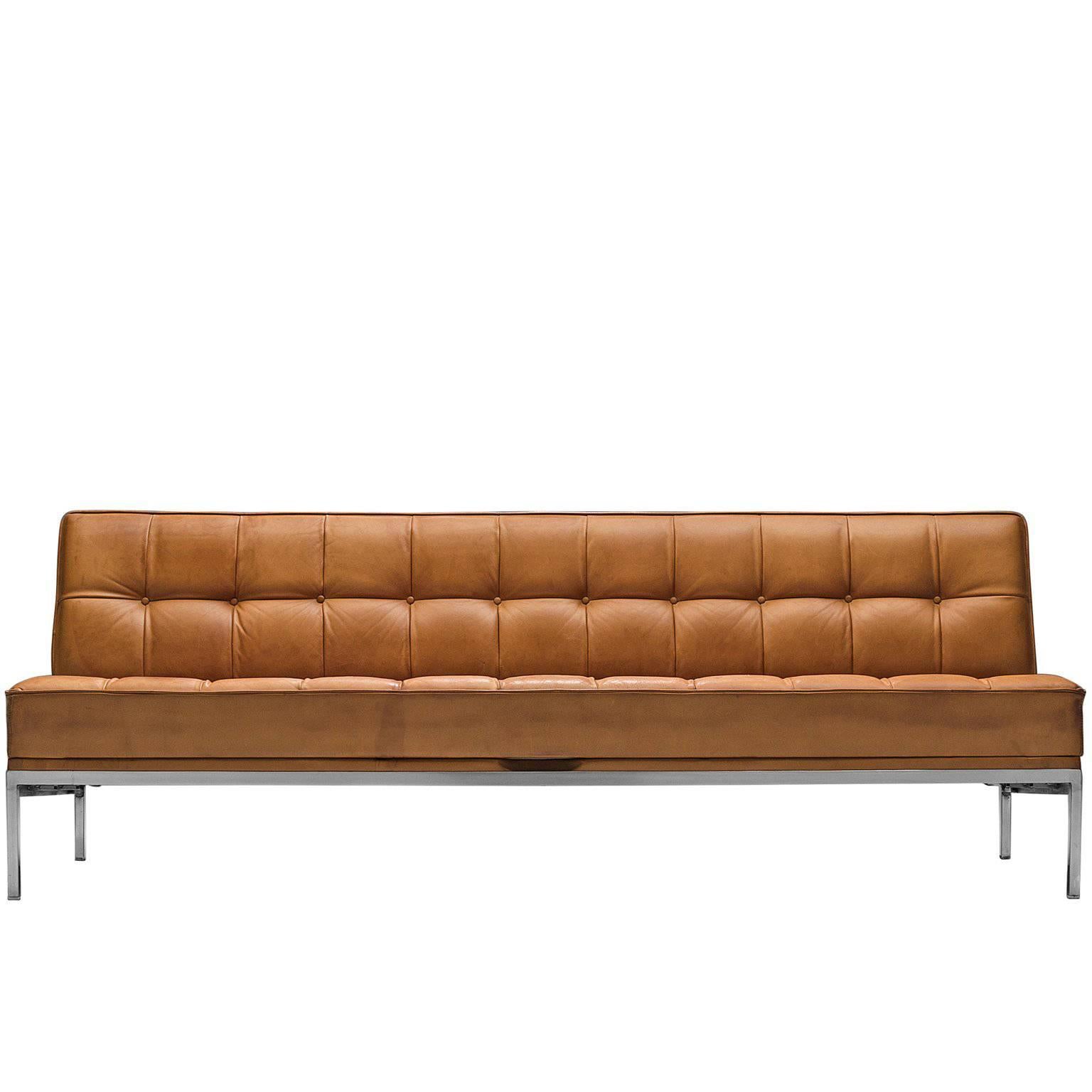 Cognacfarbenes Leder-Sofa „Constanze“ von Johannes Spalt