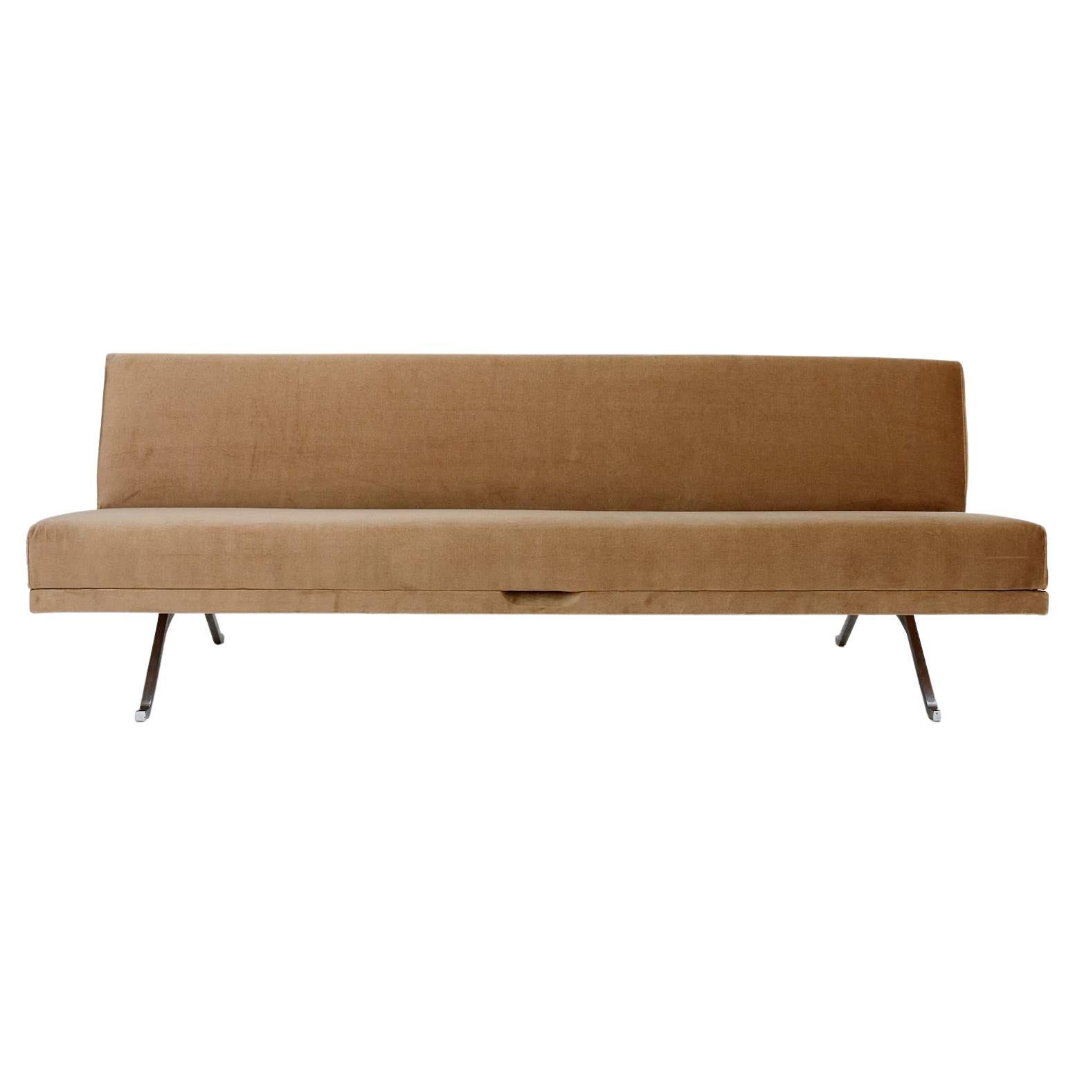 A freestanding sofa model 'Constanze' / 'Constance' with chnromed or nickeled steel and a velvet in a warm neutral tone (beige or sand) designed by Prof. Johannes Spalt for Wittmann, Austria, manufactured in midcentury, circa 1970.
By one hand